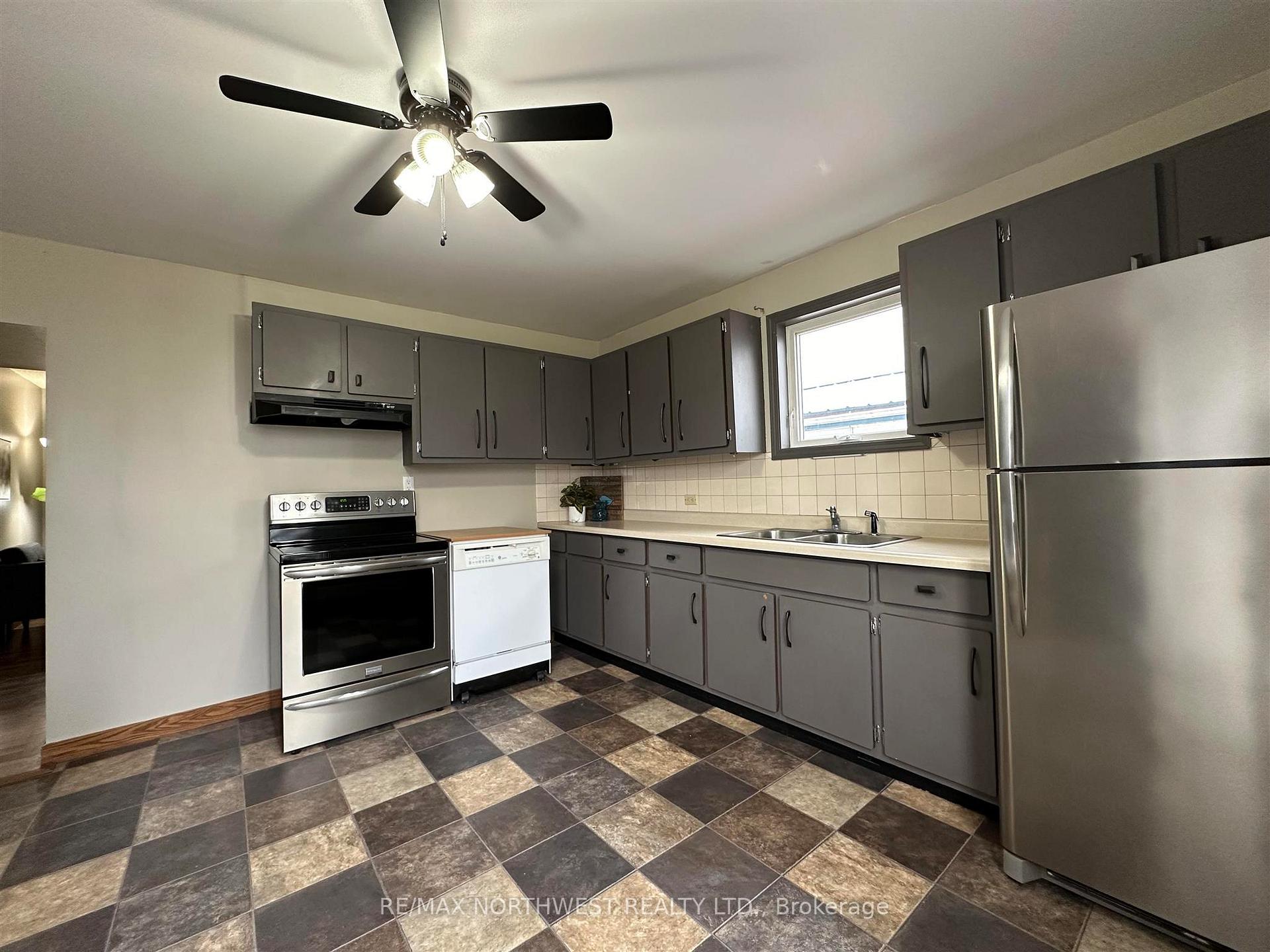 Photo 6 of 1215 Third Street E, Fort Frances — HOMEH