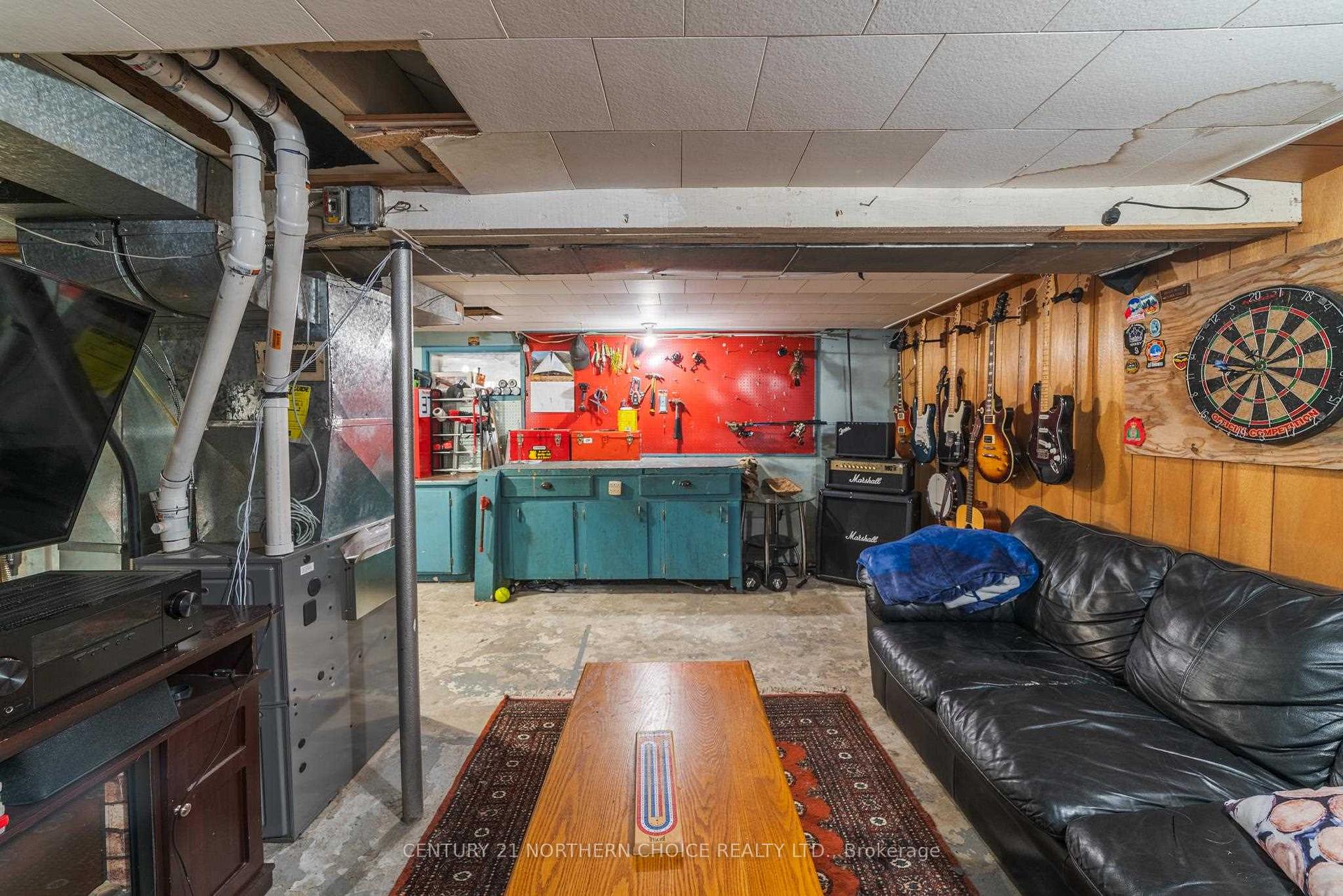 Photo 20 of 233 Third Street N, Kenora, North End — HOMEH