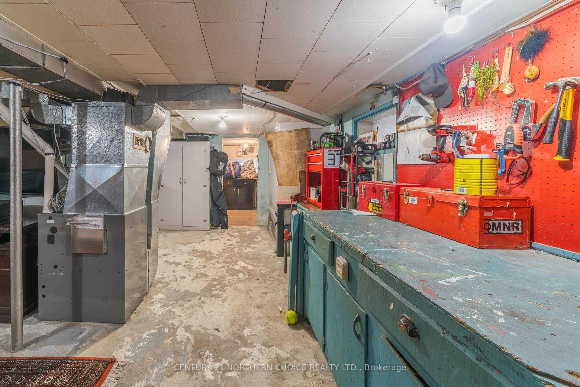 Photo 21 of 233 Third Street N, Kenora, North End — HOMEH