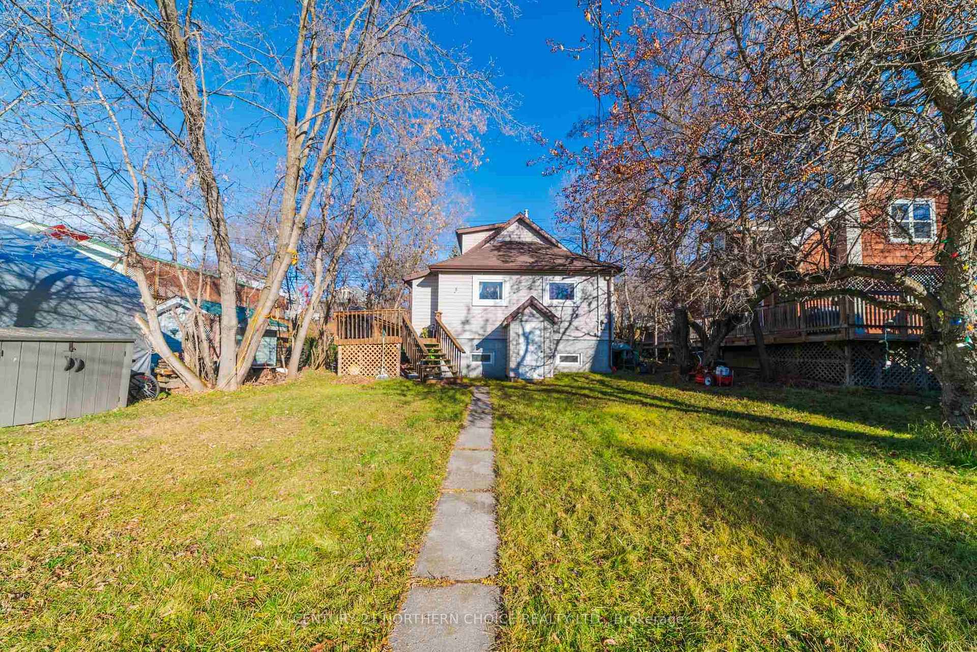 Photo 28 of 233 Third Street N, Kenora, North End — HOMEH