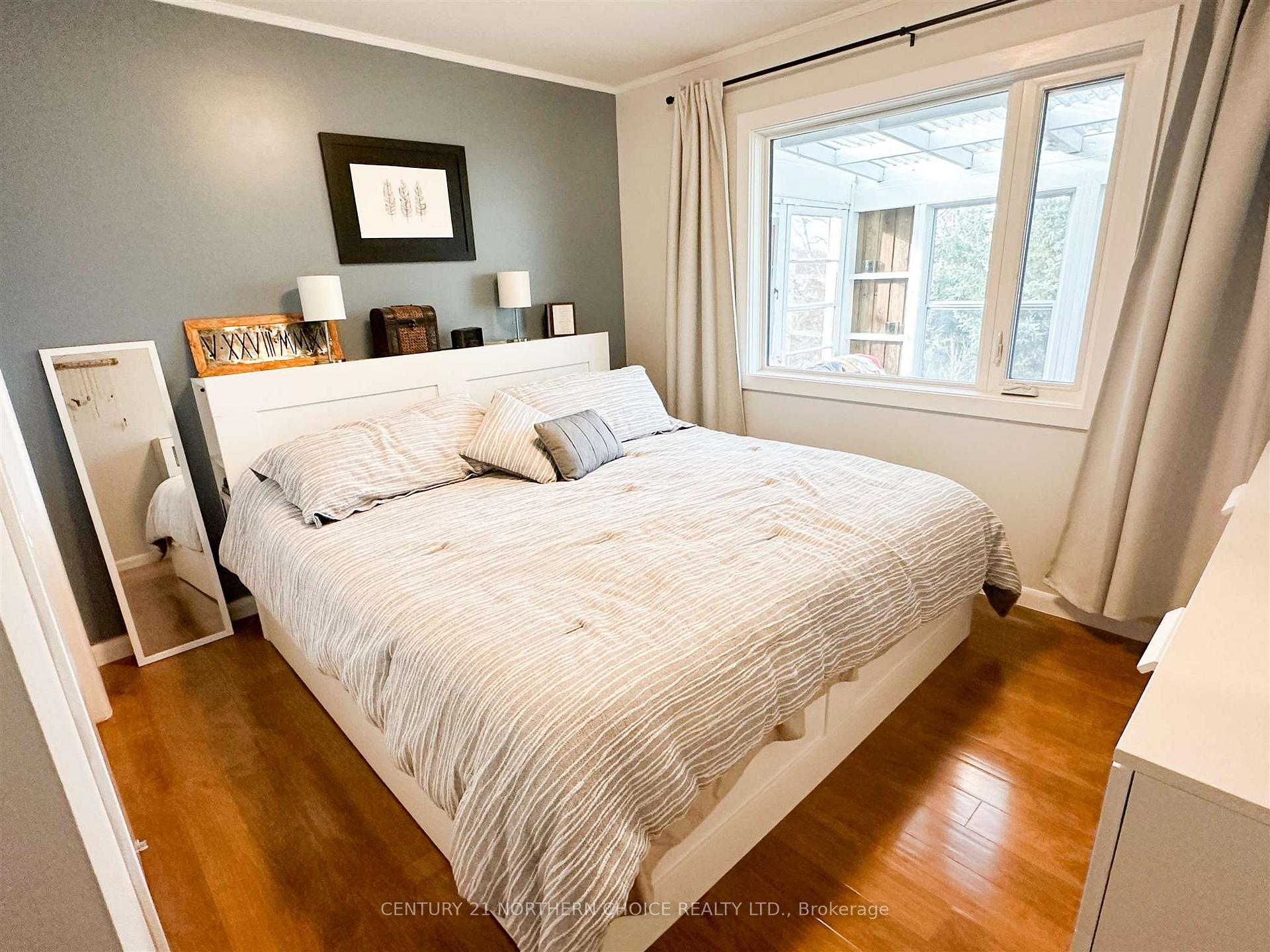 Photo 9 of 29 Cochenour Crescent, Red Lake — HOMEH