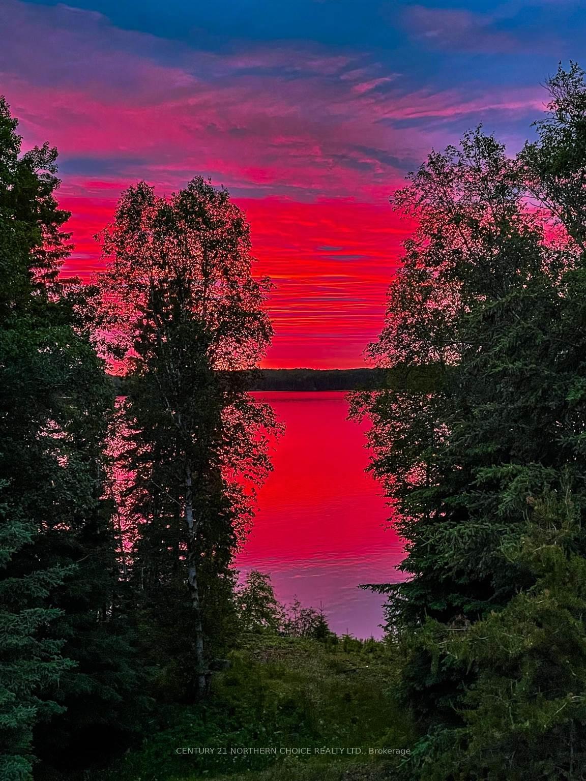 Photo 24 of 29 Cochenour Crescent, Red Lake — HOMEH