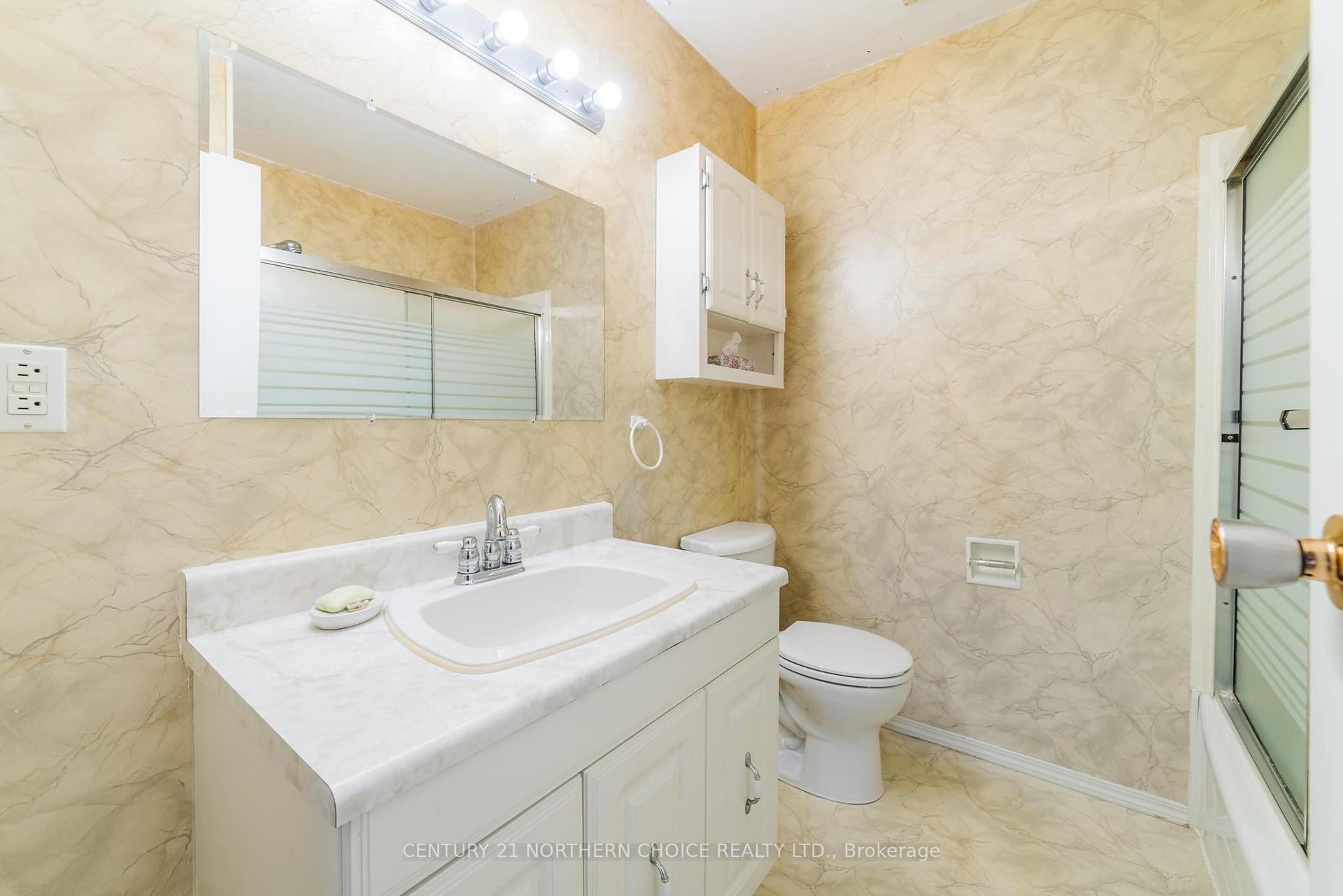Photo 19 of 921 Valley Drive, Kenora, Evergreen — HOMEH