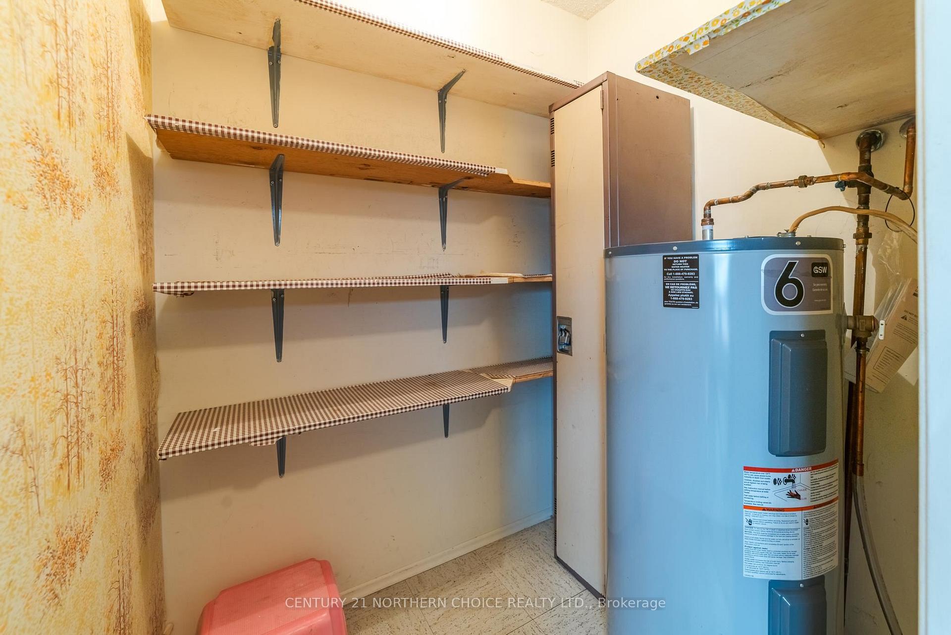 Photo 21 of 921 Valley Drive, Kenora, Evergreen — HOMEH