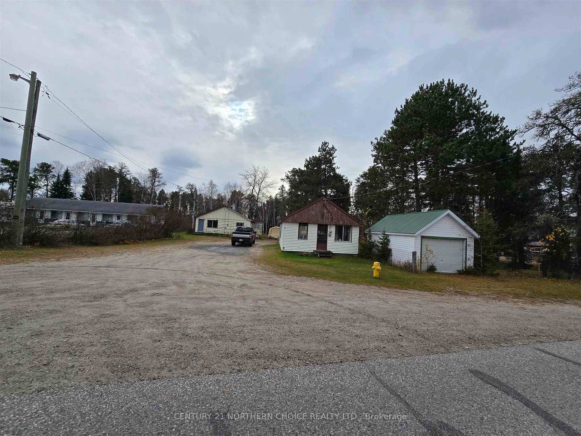 Photo 2 of 39 Spruce Avenue, Machin — HOMEH