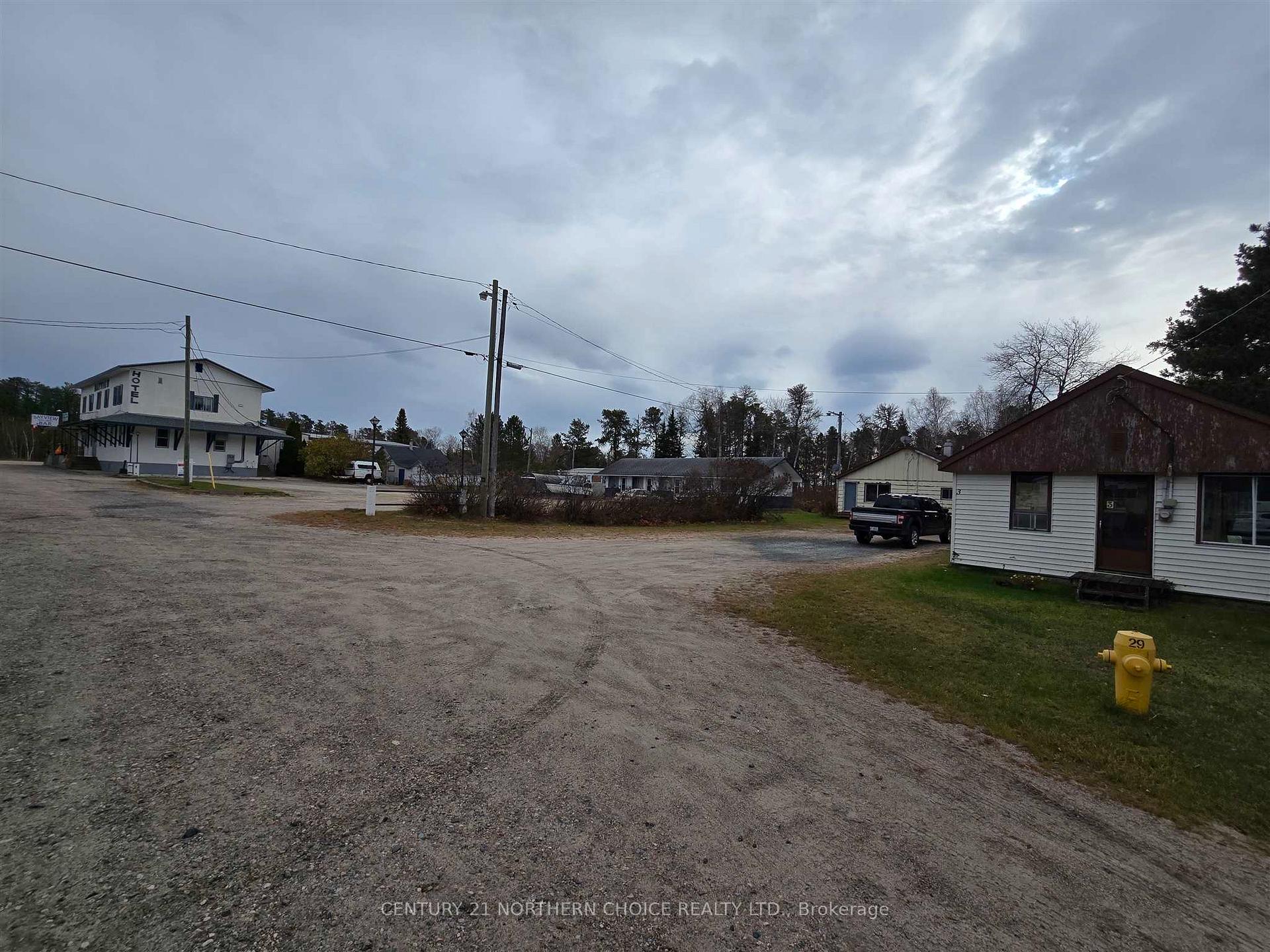 Photo 10 of 39 Spruce Avenue, Machin — HOMEH