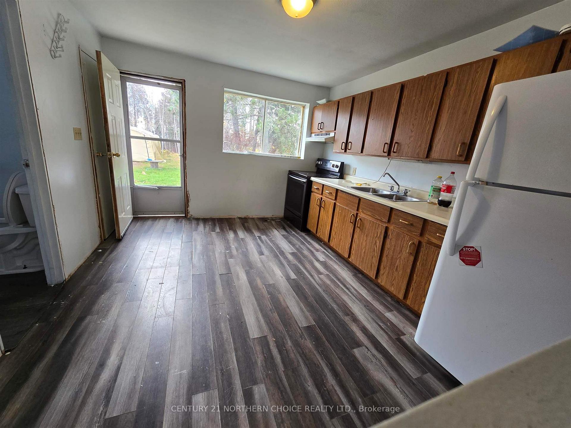 Photo 11 of 39 Spruce Avenue, Machin — HOMEH
