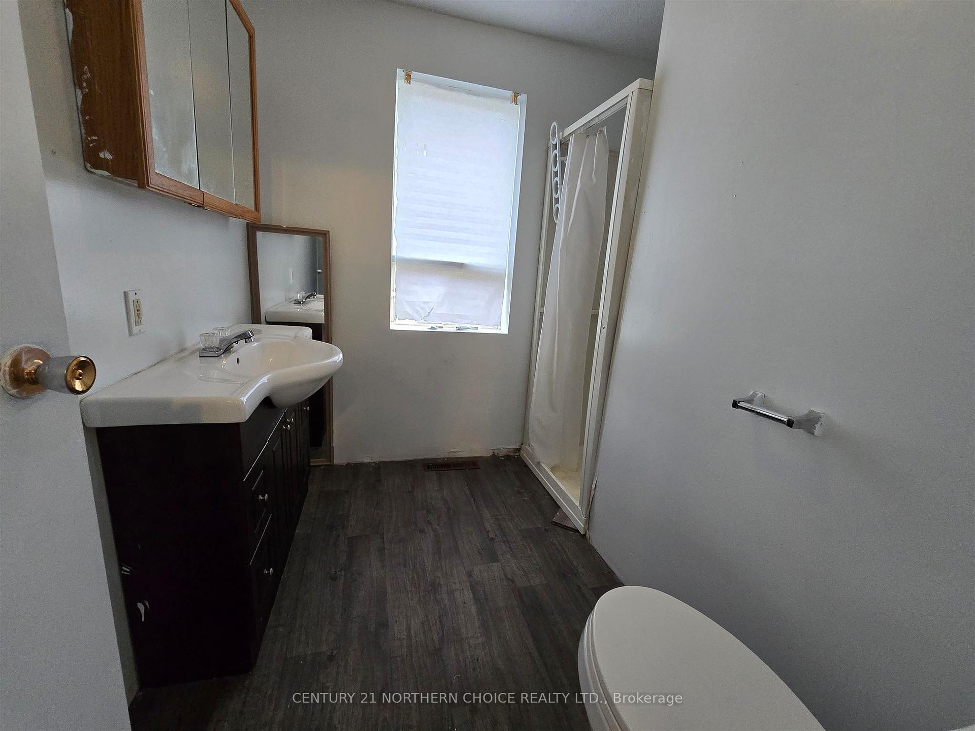 Photo 17 of 39 Spruce Avenue, Machin — HOMEH