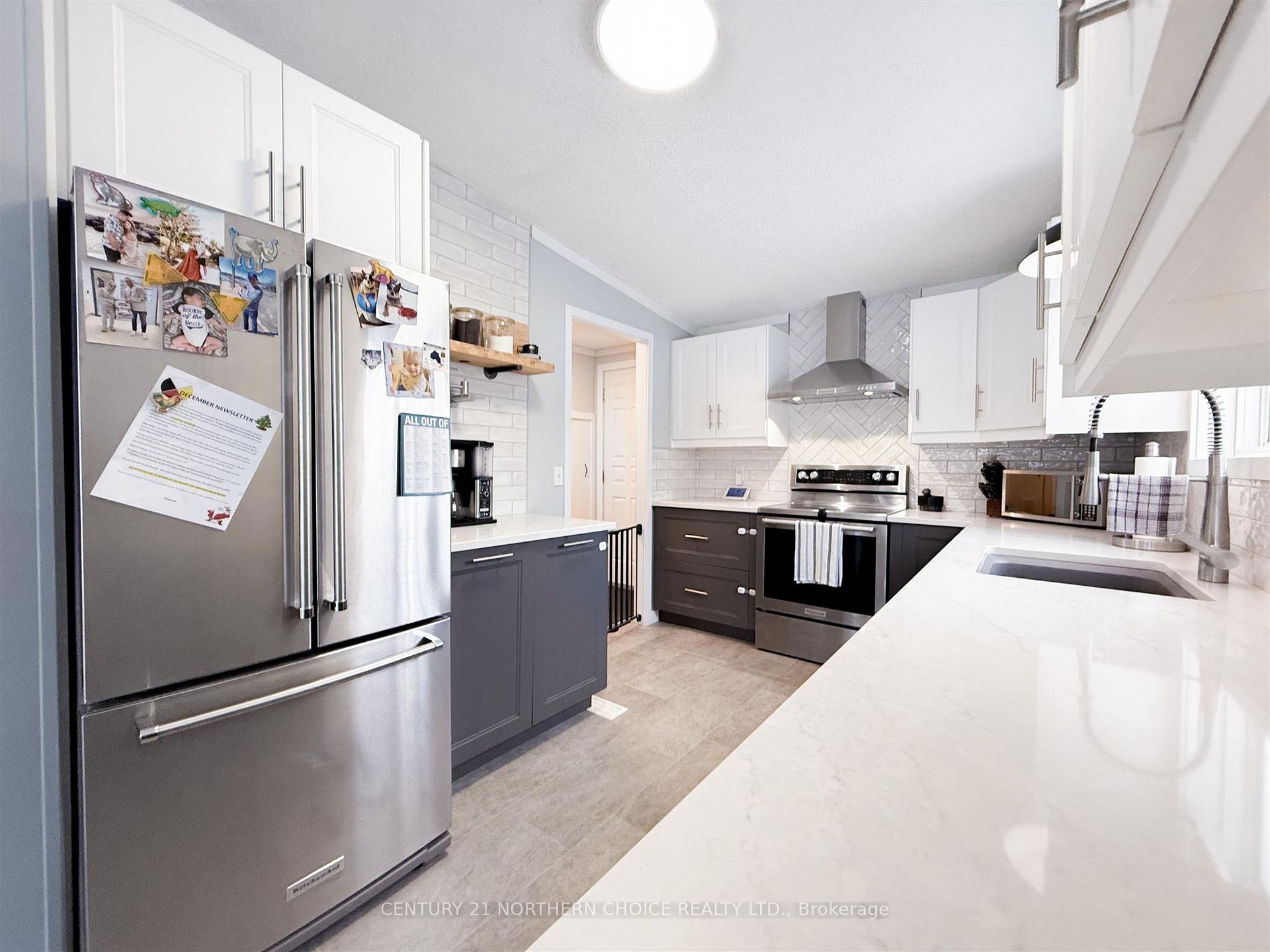 Photo 9 of 8 Sunset Place, Kenora, Evergreen — HOMEH