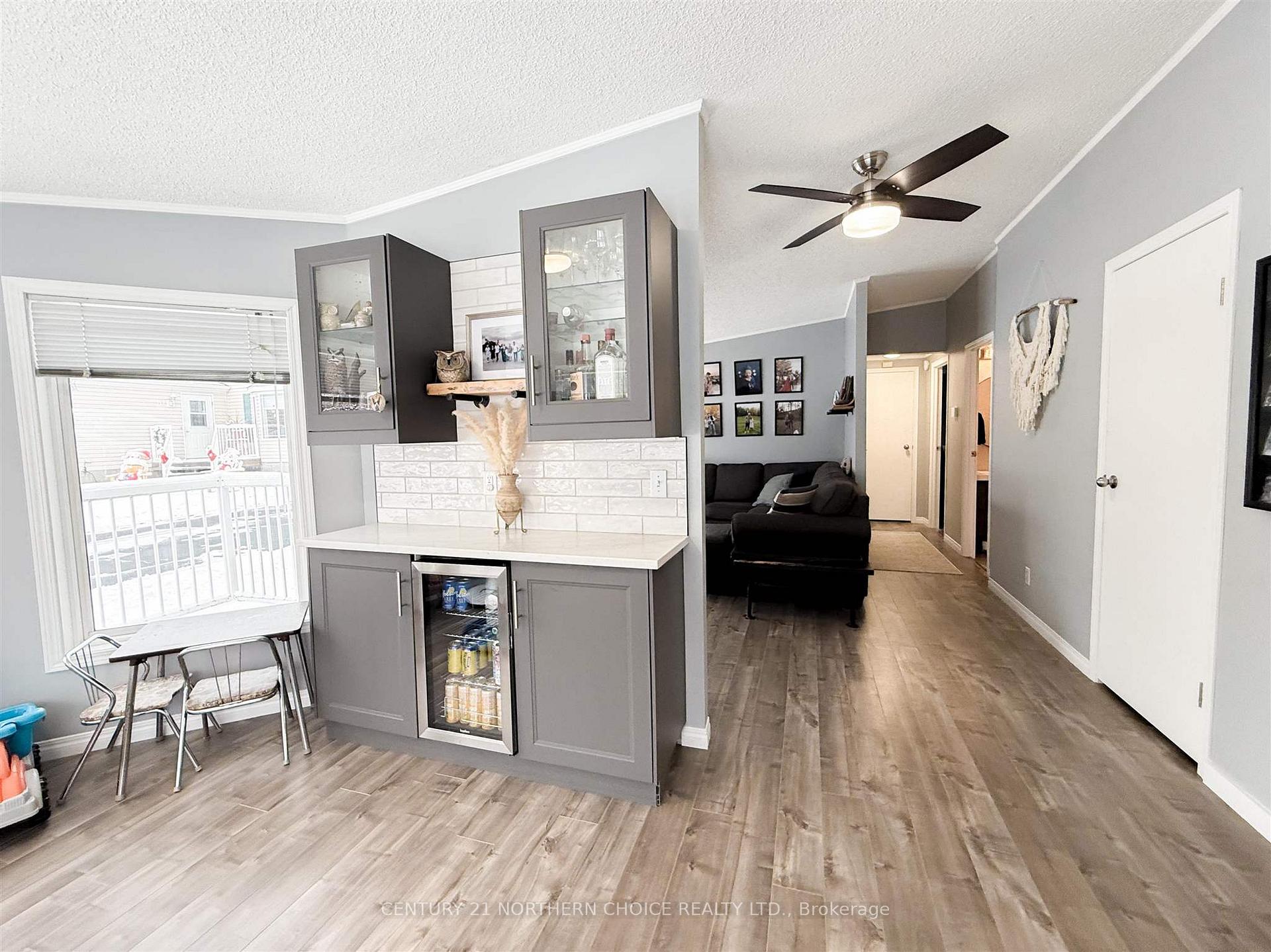 Photo 11 of 8 Sunset Place, Kenora, Evergreen — HOMEH