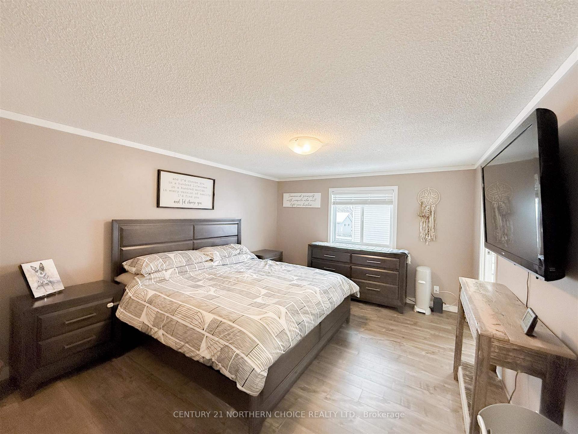 Photo 20 of 8 Sunset Place, Kenora, Evergreen — HOMEH