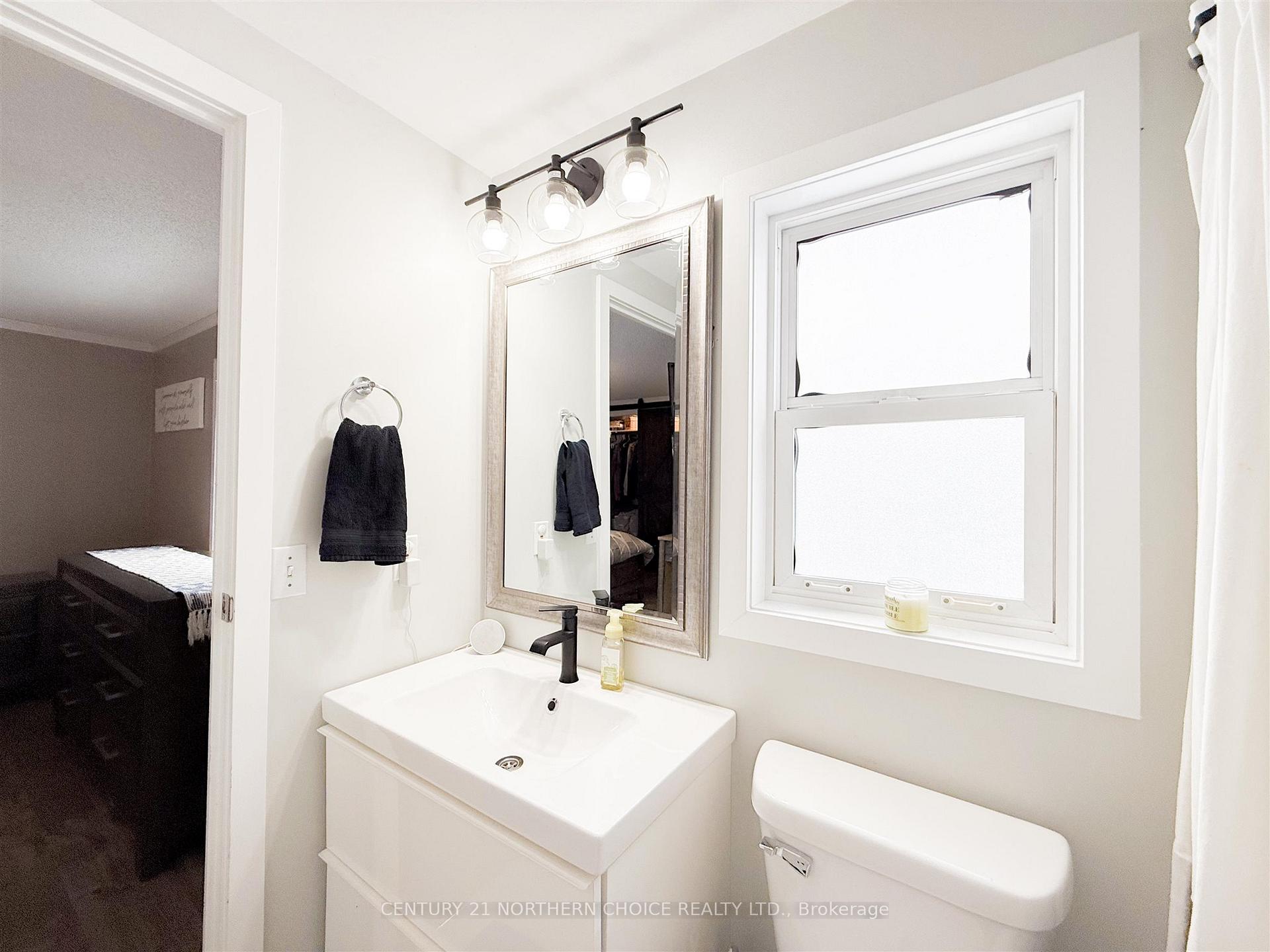 Photo 24 of 8 Sunset Place, Kenora, Evergreen — HOMEH