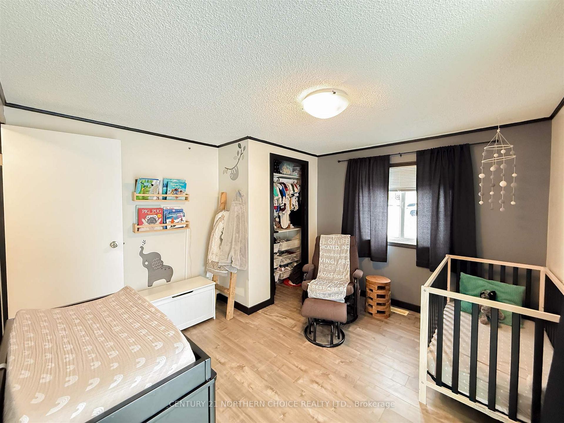 Photo 27 of 8 Sunset Place, Kenora, Evergreen — HOMEH