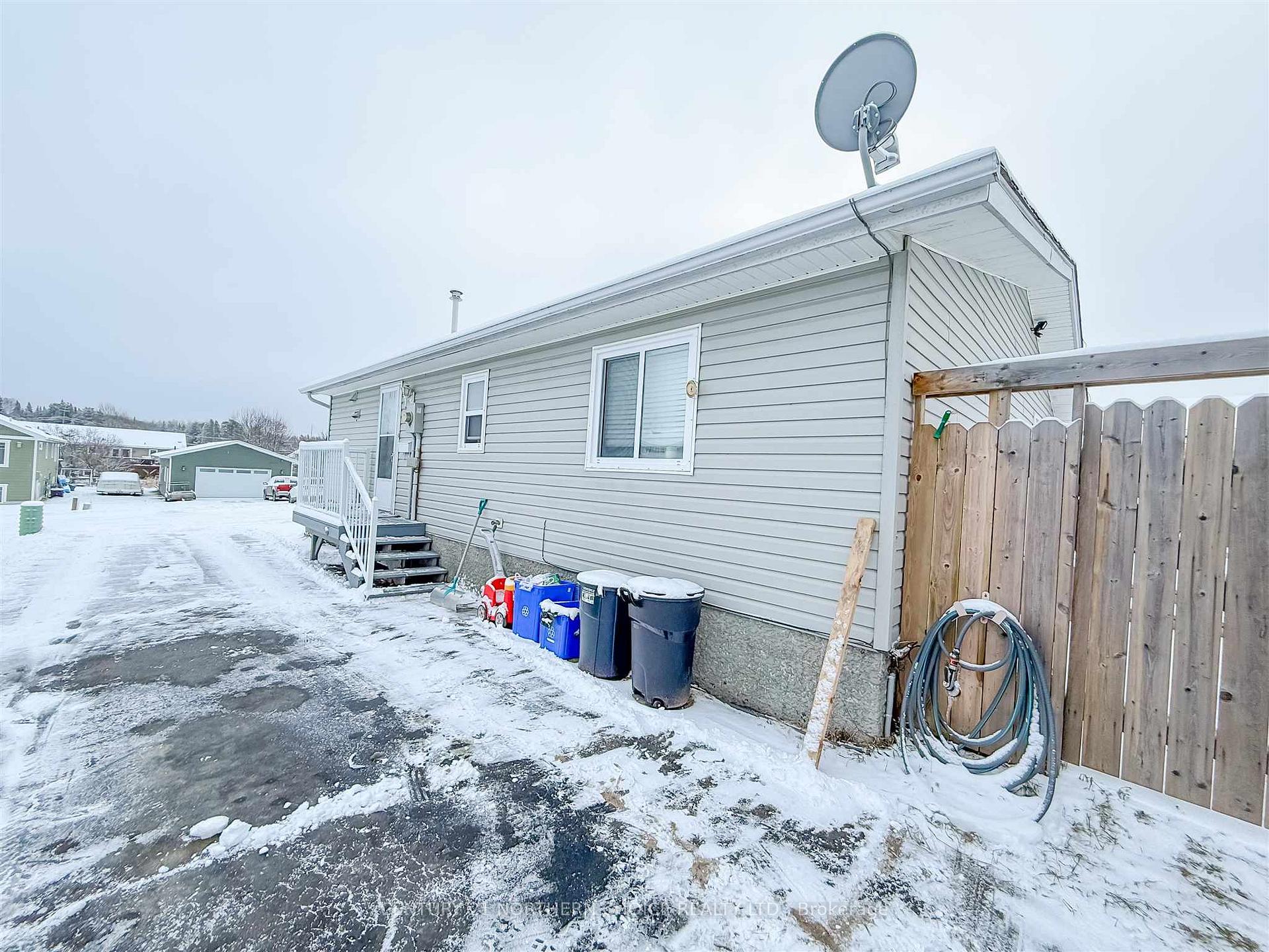 Photo 31 of 8 Sunset Place, Kenora, Evergreen — HOMEH