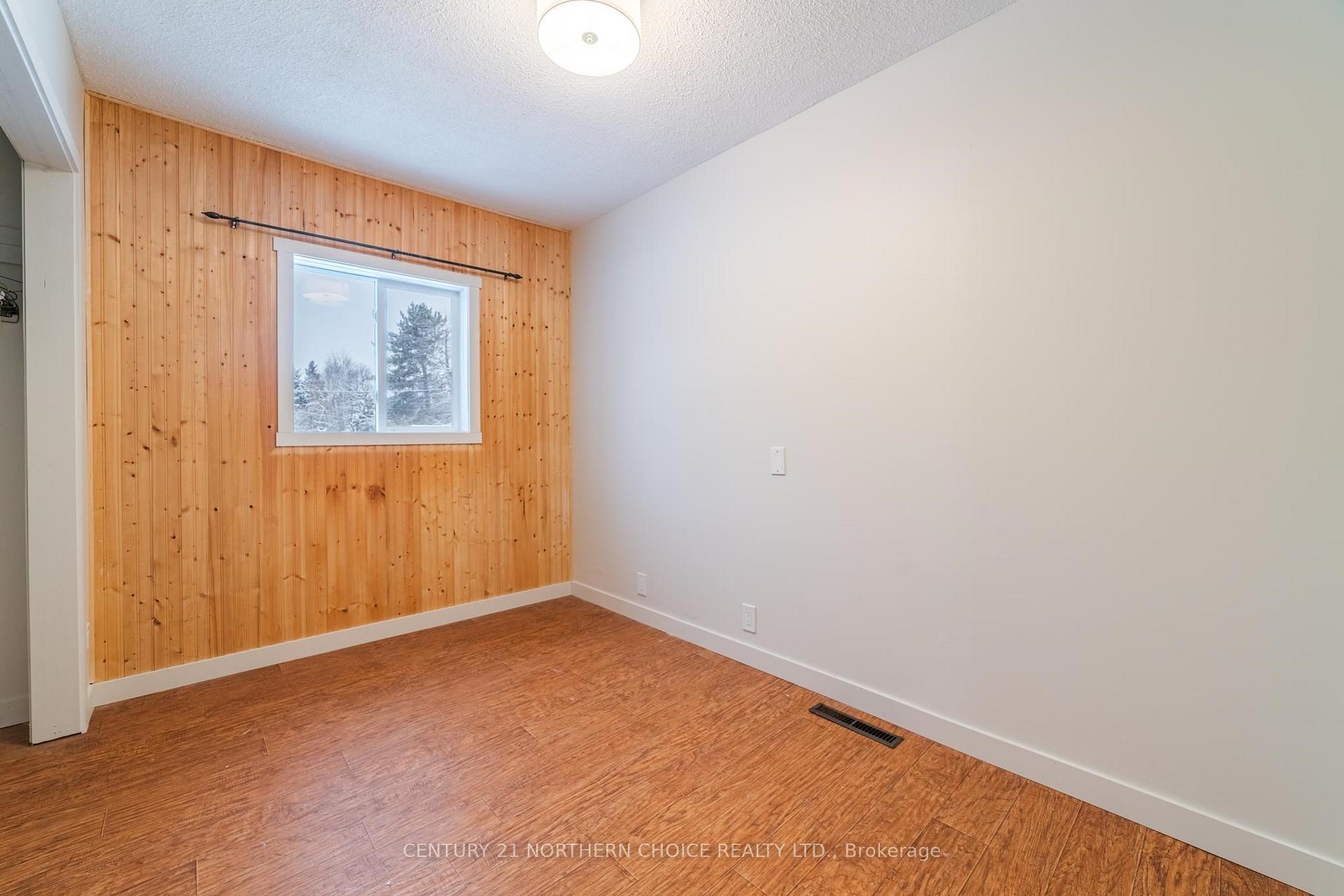 Photo 23 of 723 Airport Road, Kenora, Airport Road North — HOMEH