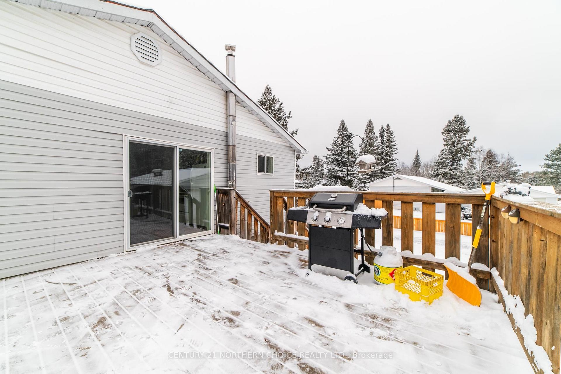 Photo 40 of 723 Airport Road, Kenora, Airport Road North — HOMEH