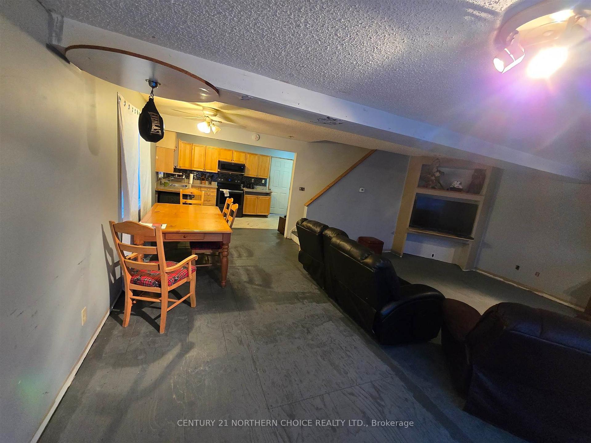 Photo 10 of 347 Ross Street, Kenora, Keewatin — HOMEH
