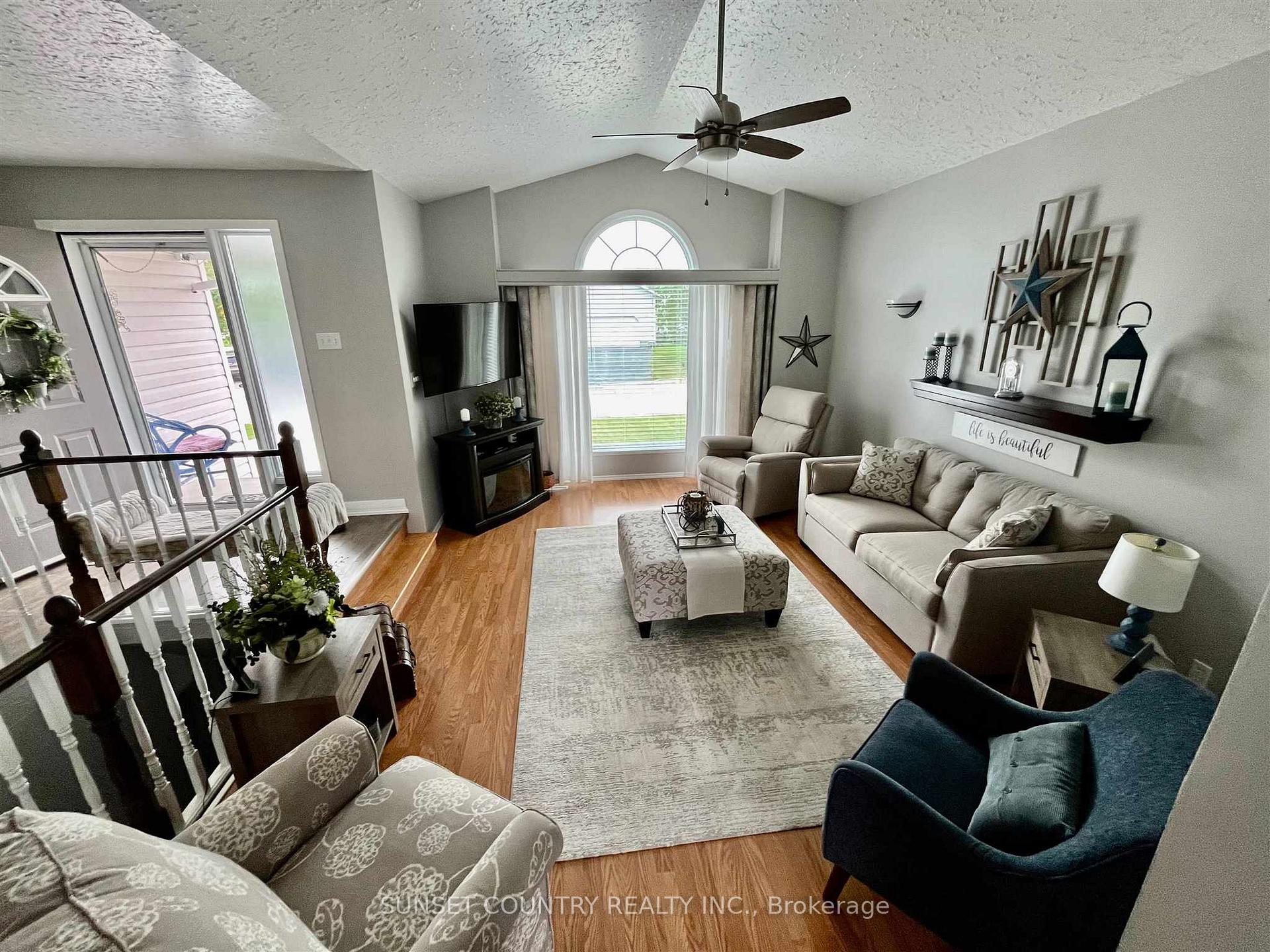 Photo 4 of 41 Clearwater Crescent, Dryden, Pronger Park — HOMEH