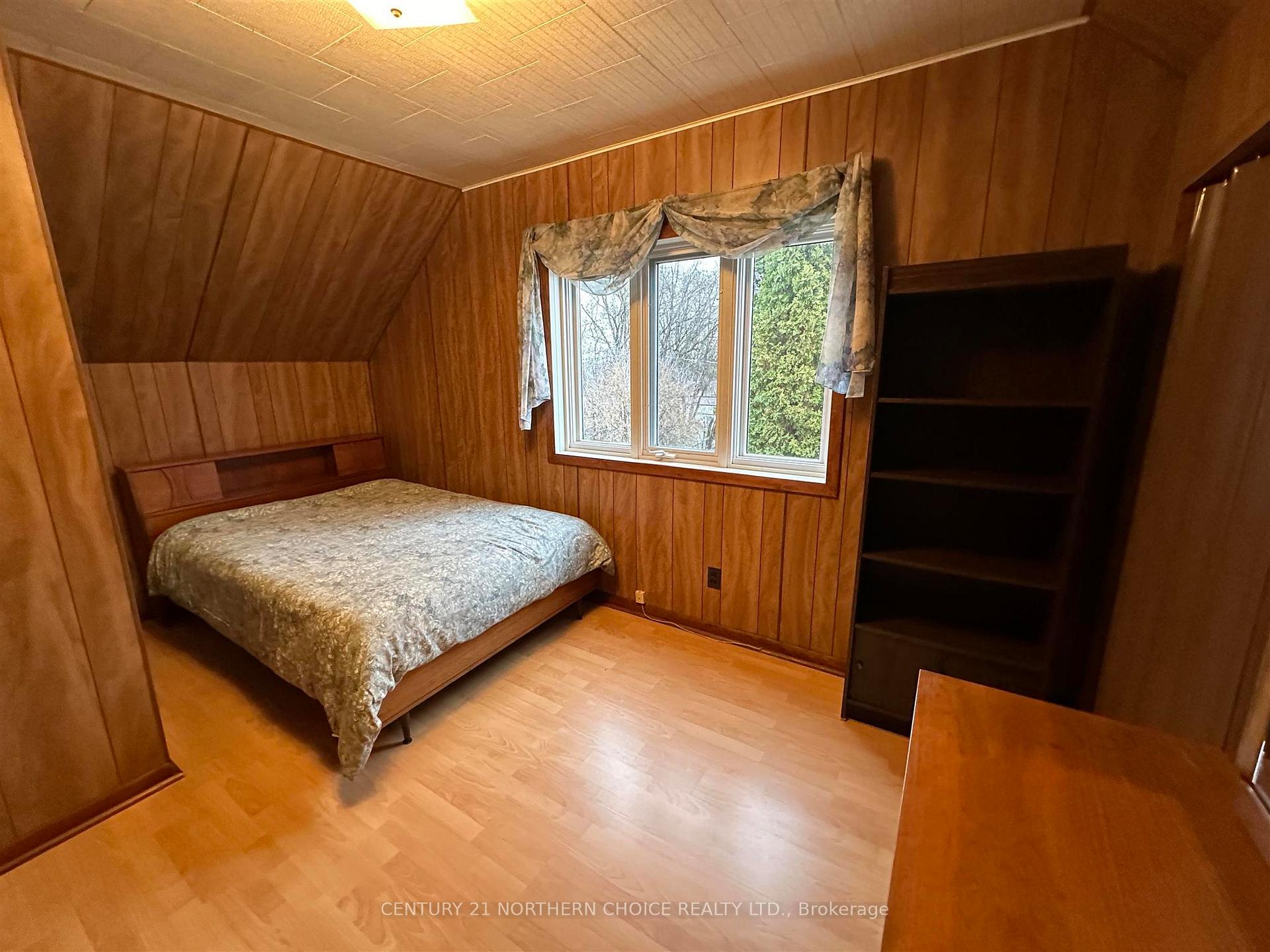 Photo 4 of 346 Eighth Avenue S, Kenora, Lakeside — HOMEH