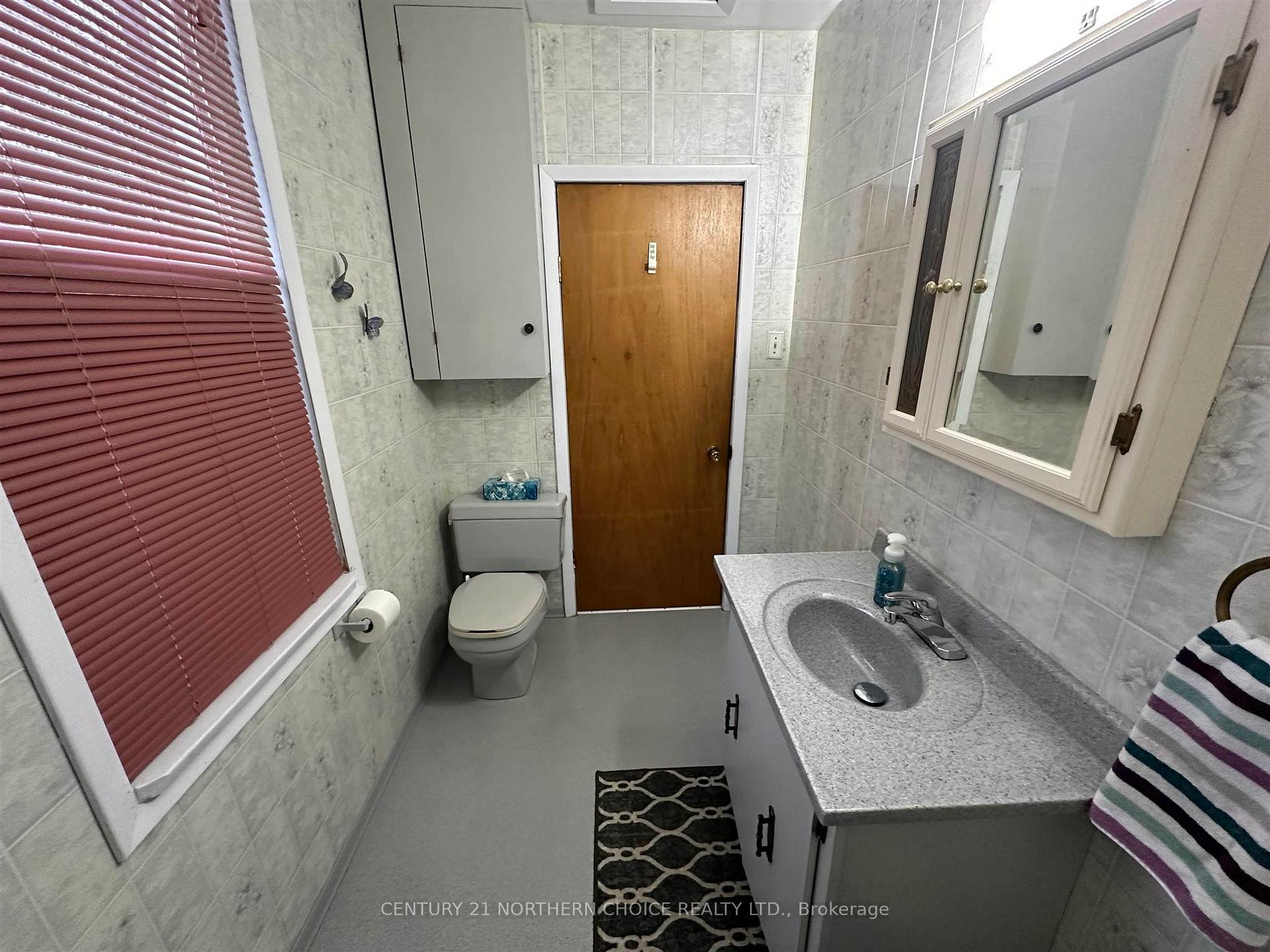 Photo 14 of 346 Eighth Avenue S, Kenora, Lakeside — HOMEH