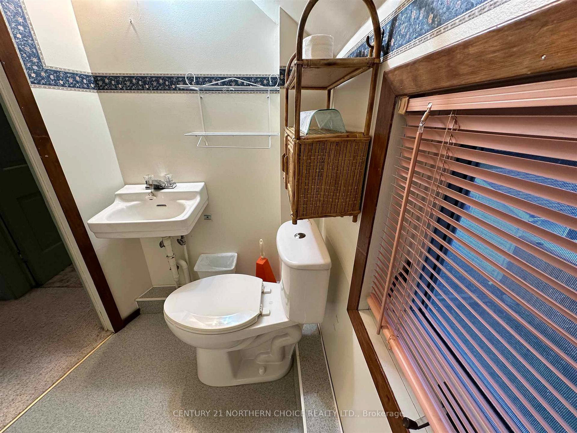 Photo 24 of 346 Eighth Avenue S, Kenora, Lakeside — HOMEH