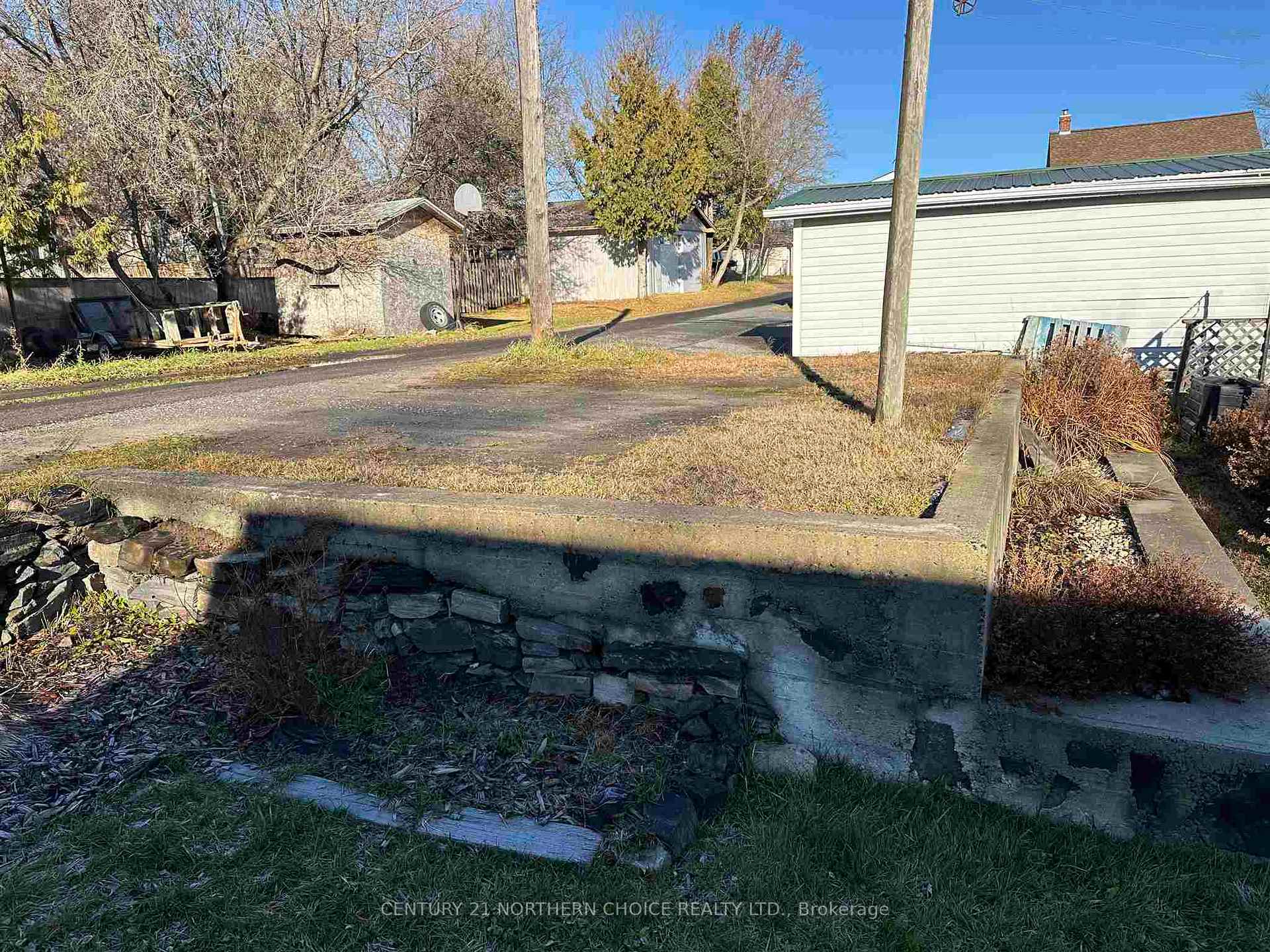 Photo 31 of 346 Eighth Avenue S, Kenora, Lakeside — HOMEH