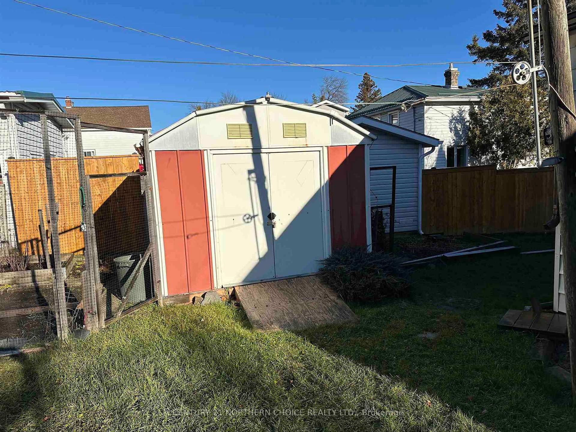 Photo 33 of 346 Eighth Avenue S, Kenora, Lakeside — HOMEH