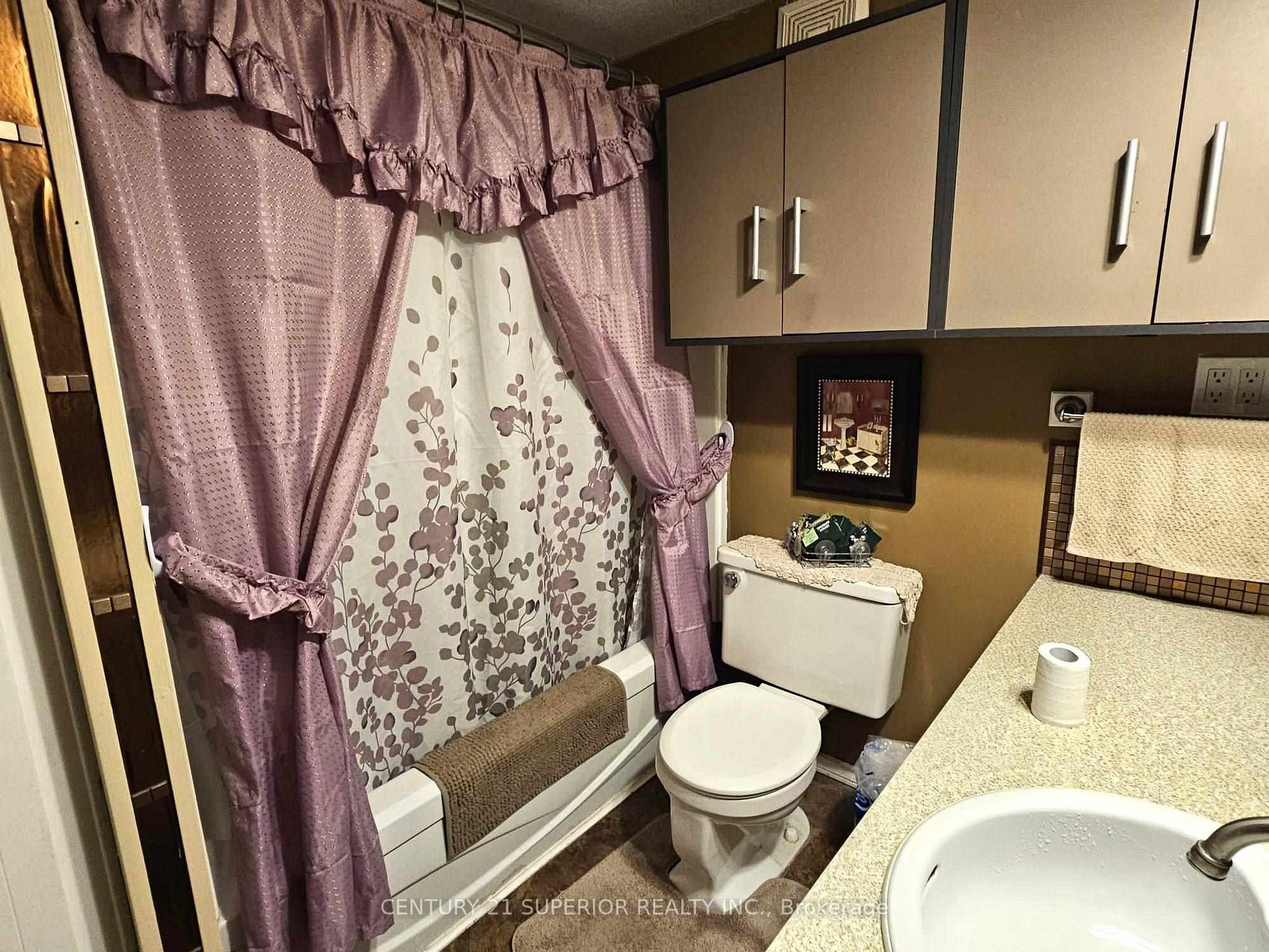Photo 17 of 62 Jackson Crescent, Marathon — HOMEH