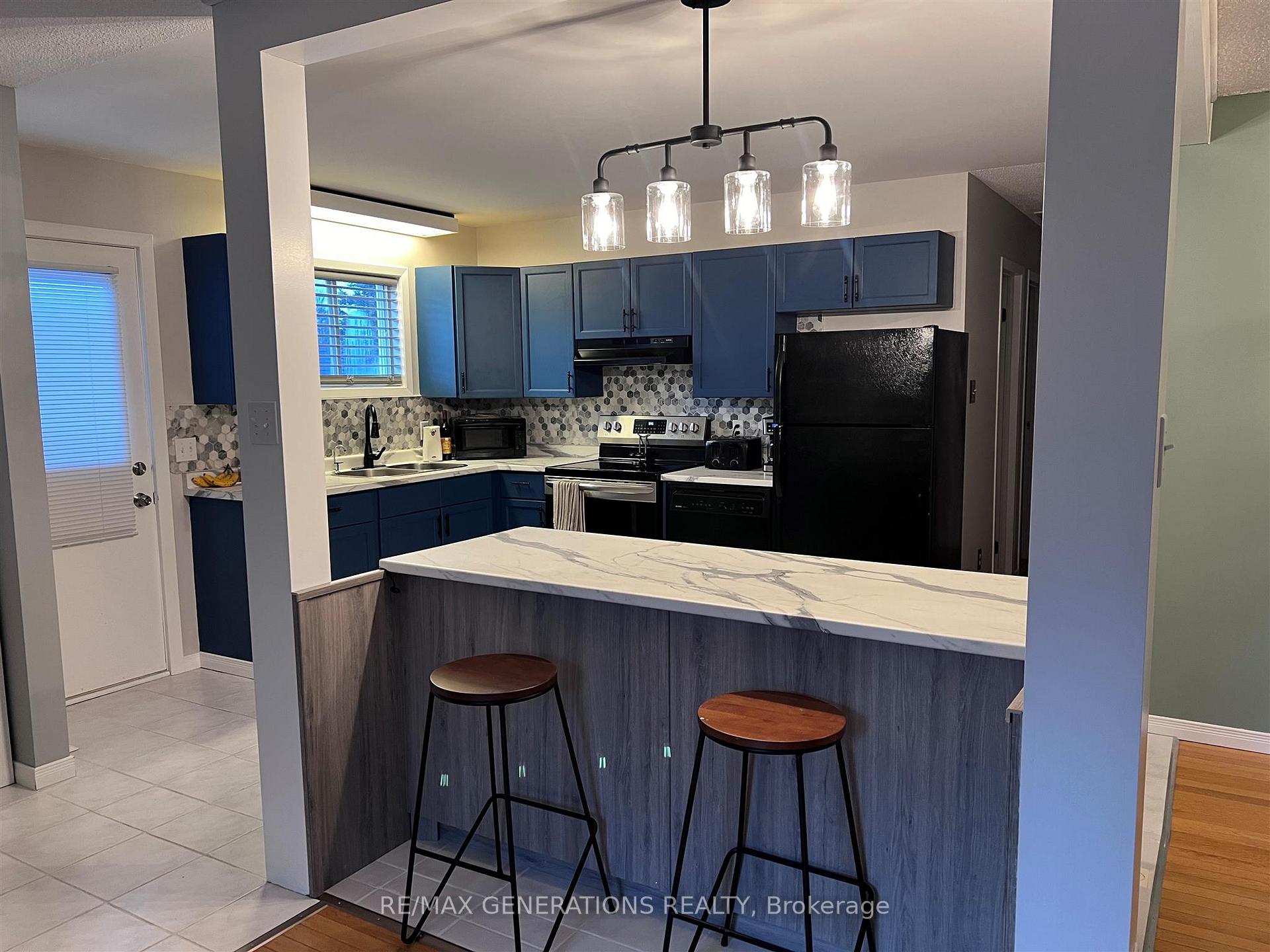 Photo 2 of 123 Hemlo Drive, Marathon — HOMEH