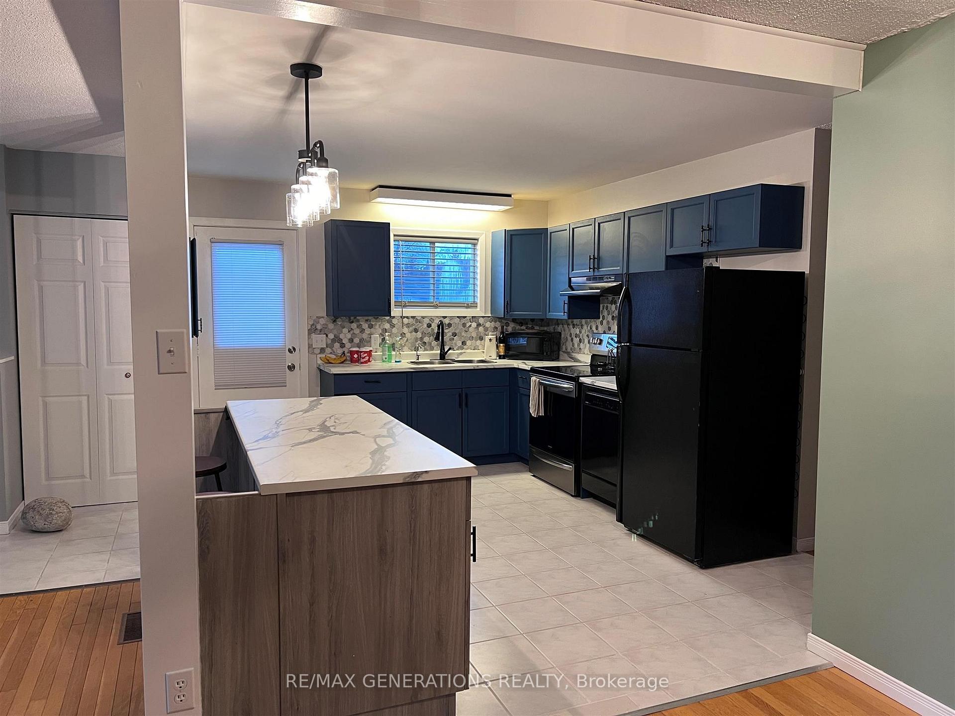 Photo 3 of 123 Hemlo Drive, Marathon — HOMEH