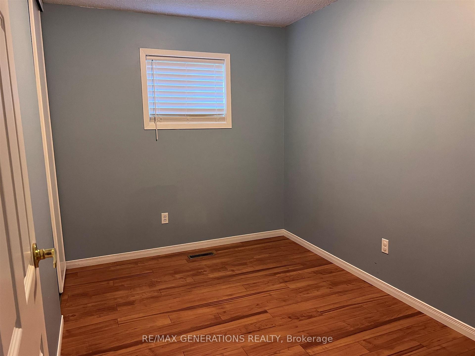 Photo 7 of 123 Hemlo Drive, Marathon — HOMEH