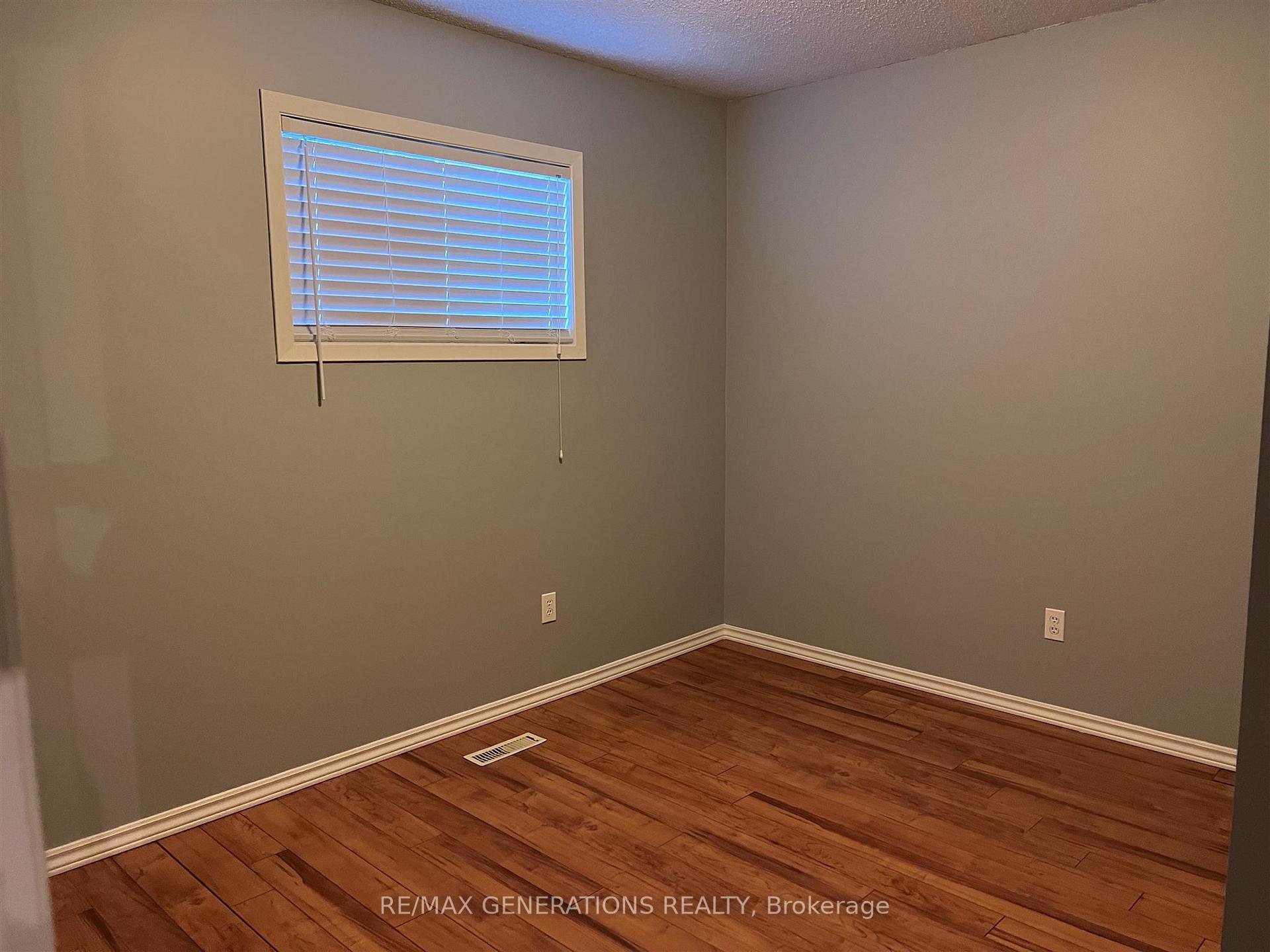 Photo 9 of 123 Hemlo Drive, Marathon — HOMEH