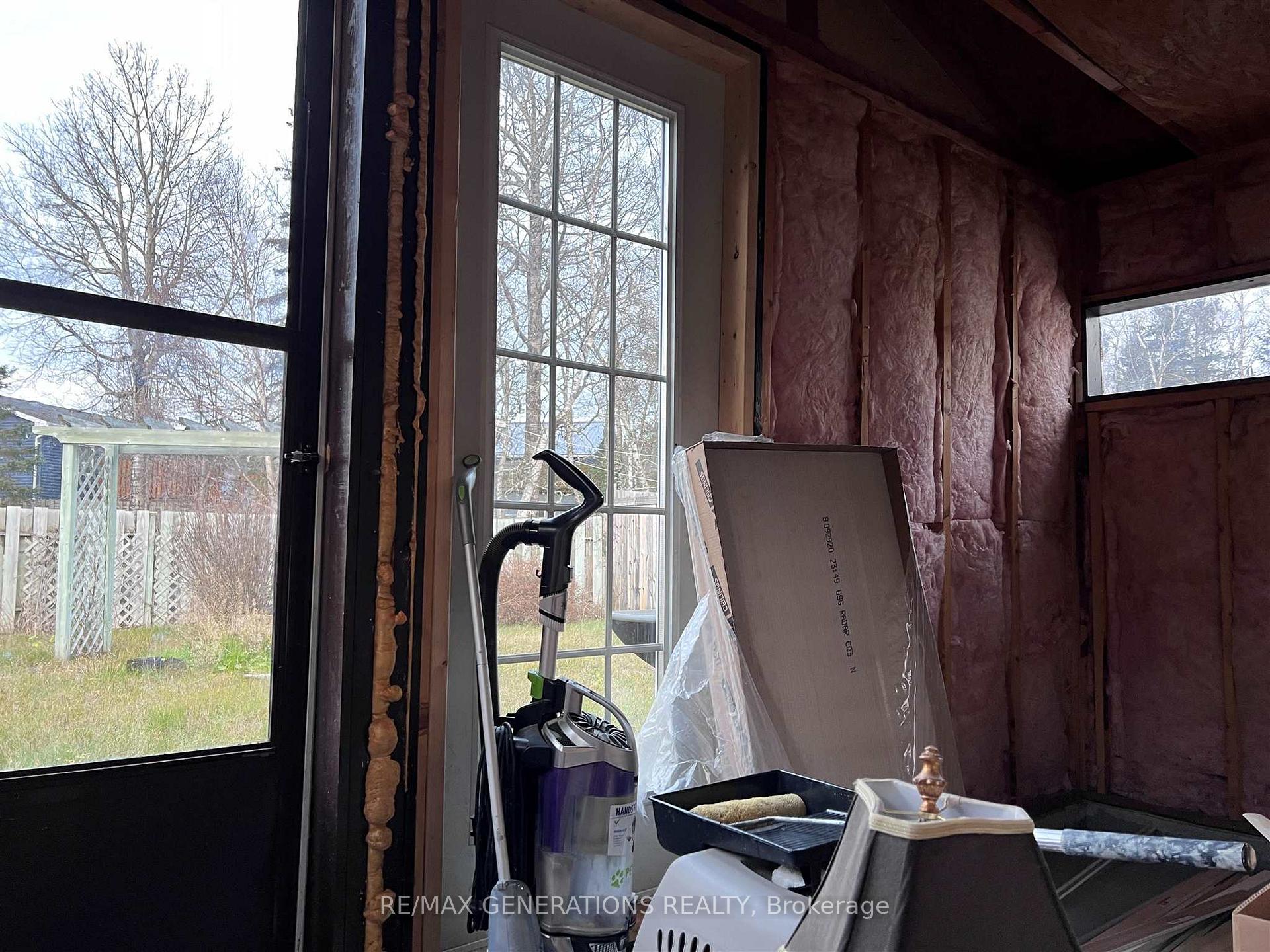 Photo 18 of 123 Hemlo Drive, Marathon — HOMEH