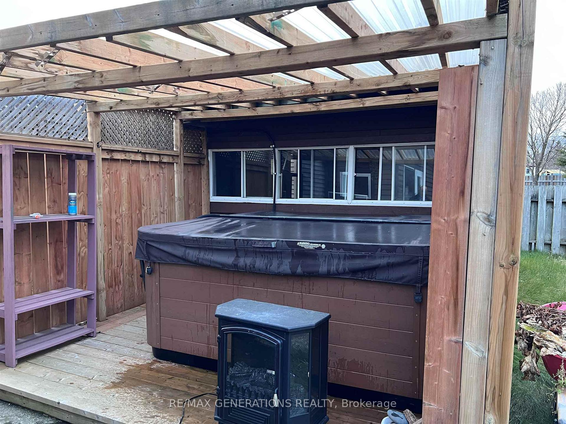 Photo 21 of 123 Hemlo Drive, Marathon — HOMEH