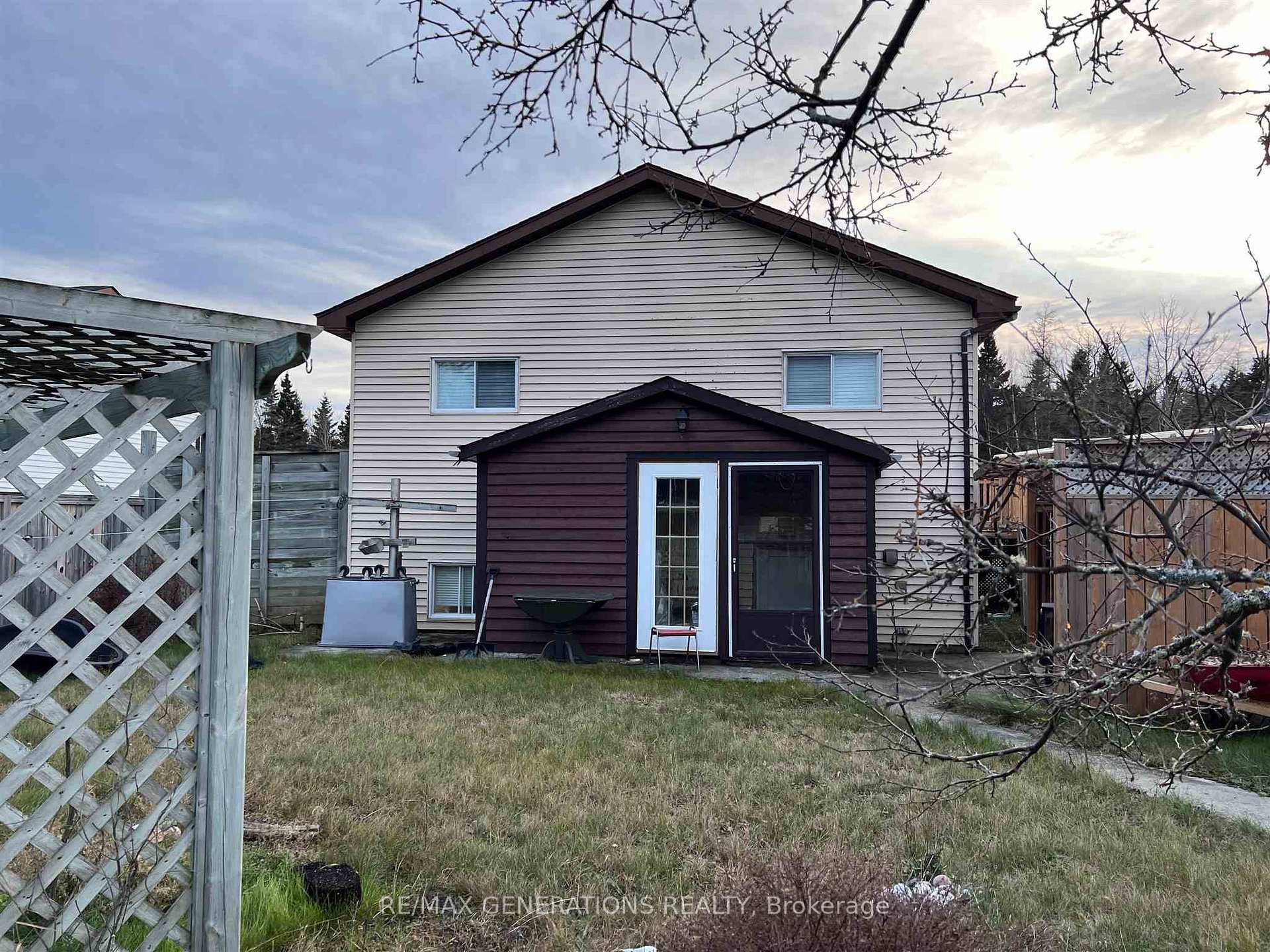 Photo 23 of 123 Hemlo Drive, Marathon — HOMEH