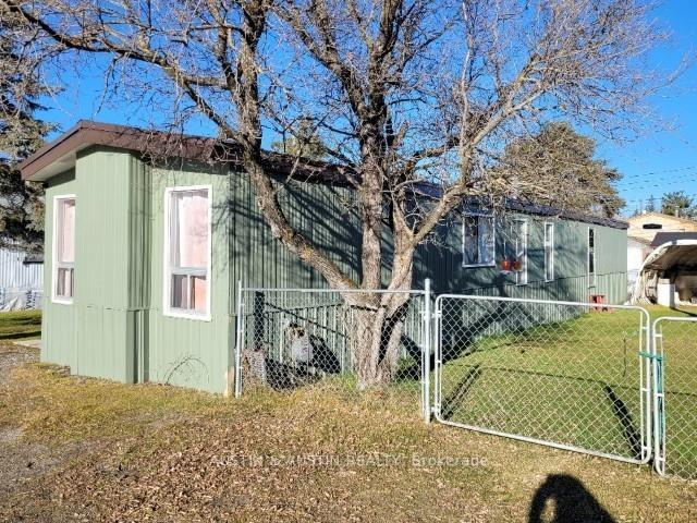 Photo 3 of 56 Chomitsa Trailer Park, Kenora Remote Area, Oxdrift — HOMEH