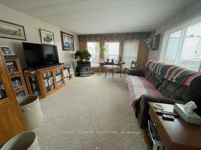 Photo 4 of 33 Alexandra Street, Kenora Remote Area, Vermilion Bay — HOMEH