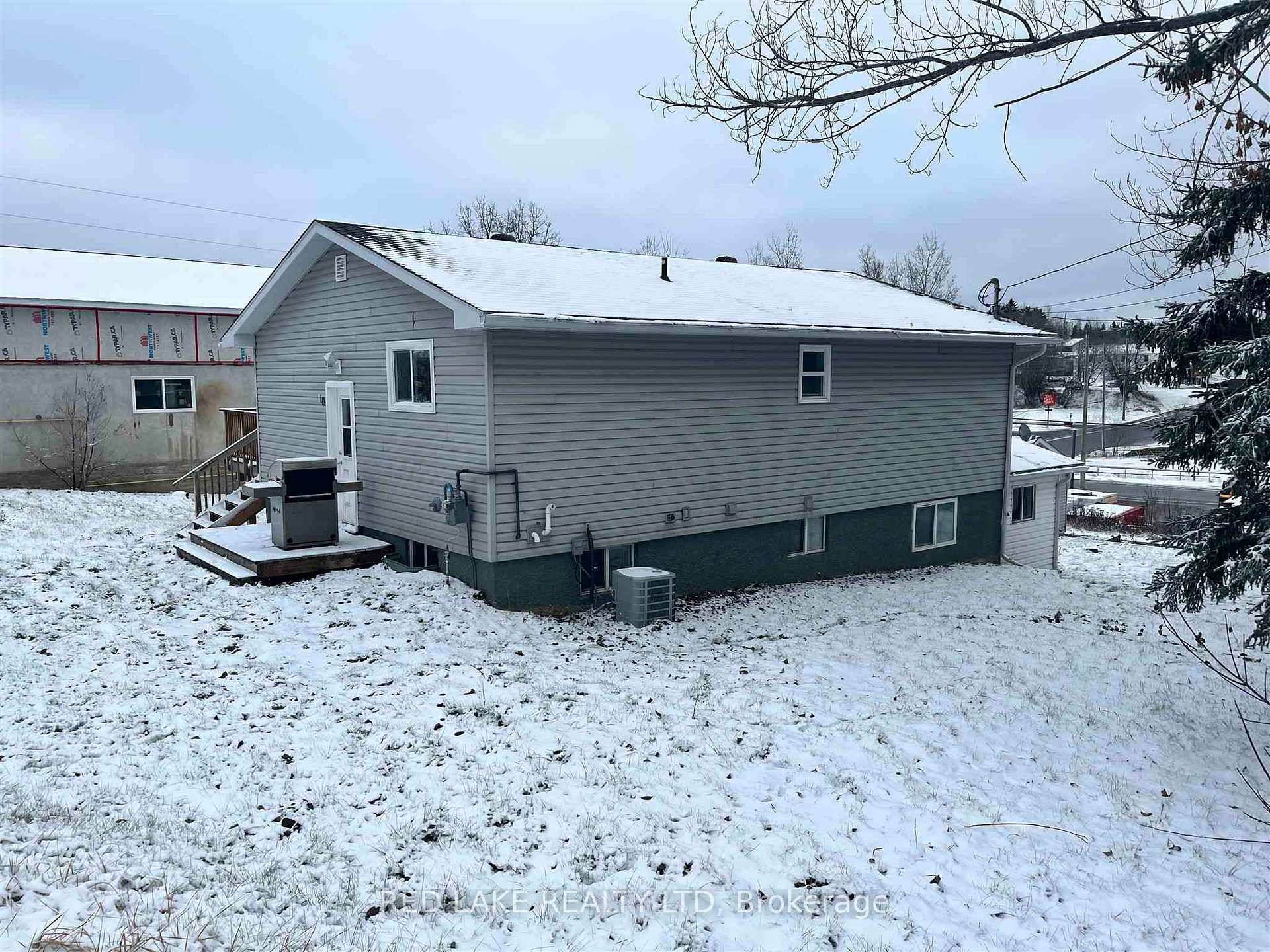Photo 3 of 10 Kenora Road, Red Lake — HOMEH