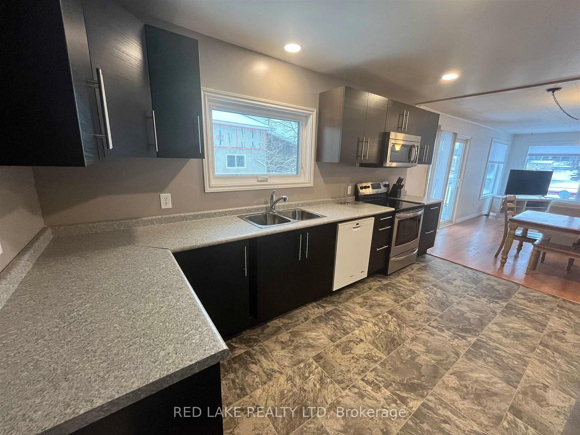 Photo 11 of 10 Kenora Road, Red Lake — HOMEH