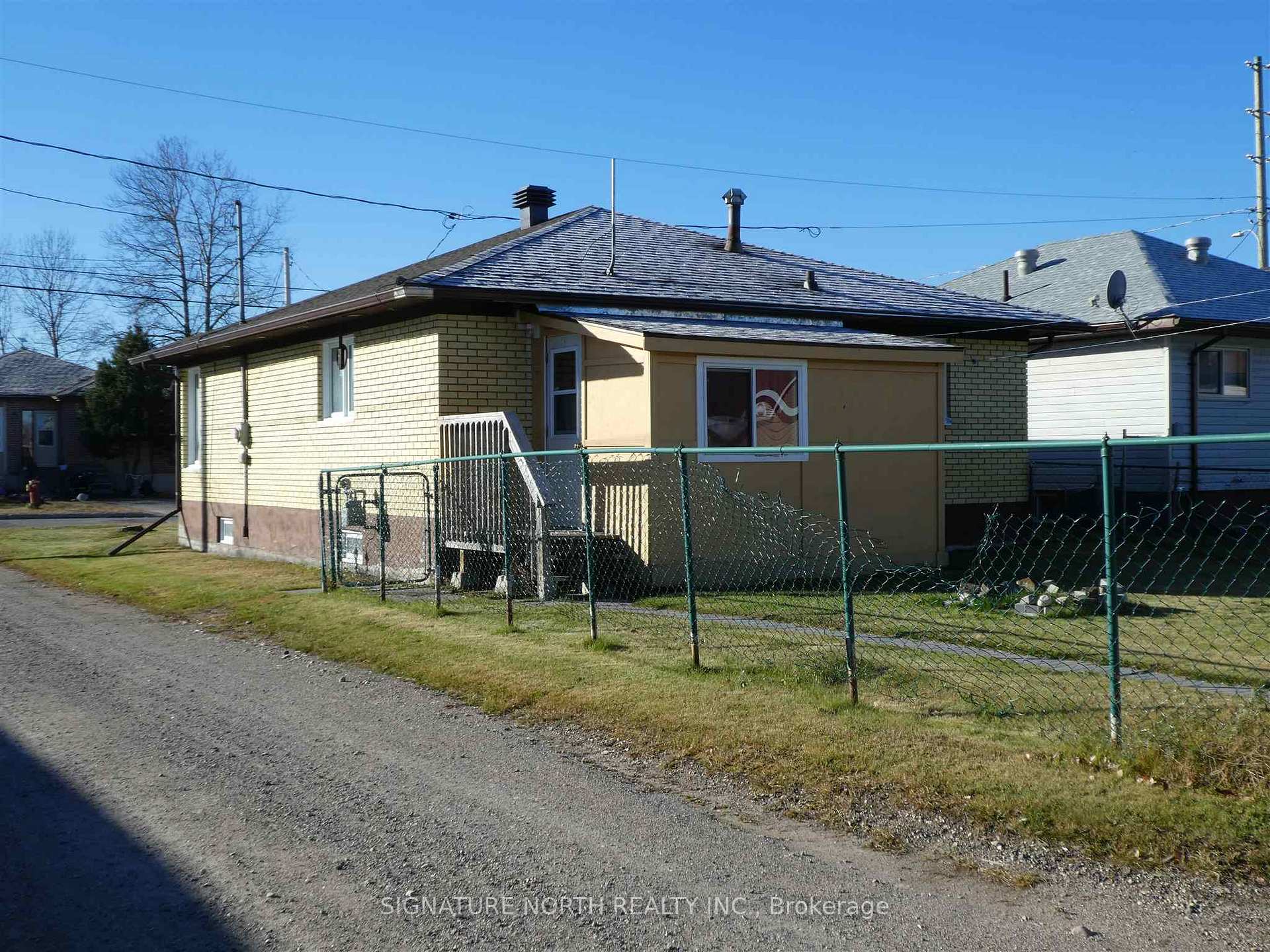 Photo 3 of 106 Barton Ave W, Greenstone — HOMEH