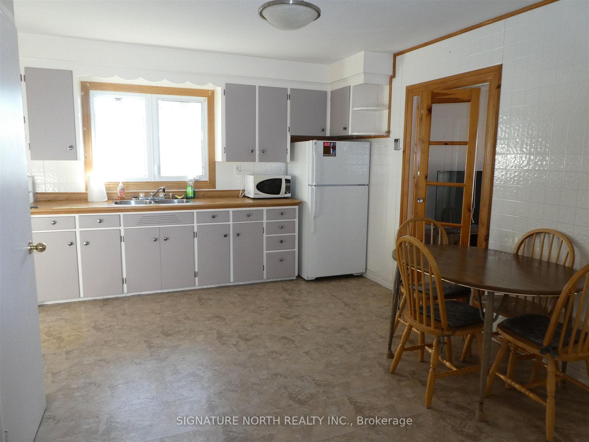 Photo 5 of 106 Barton Ave W, Greenstone — HOMEH