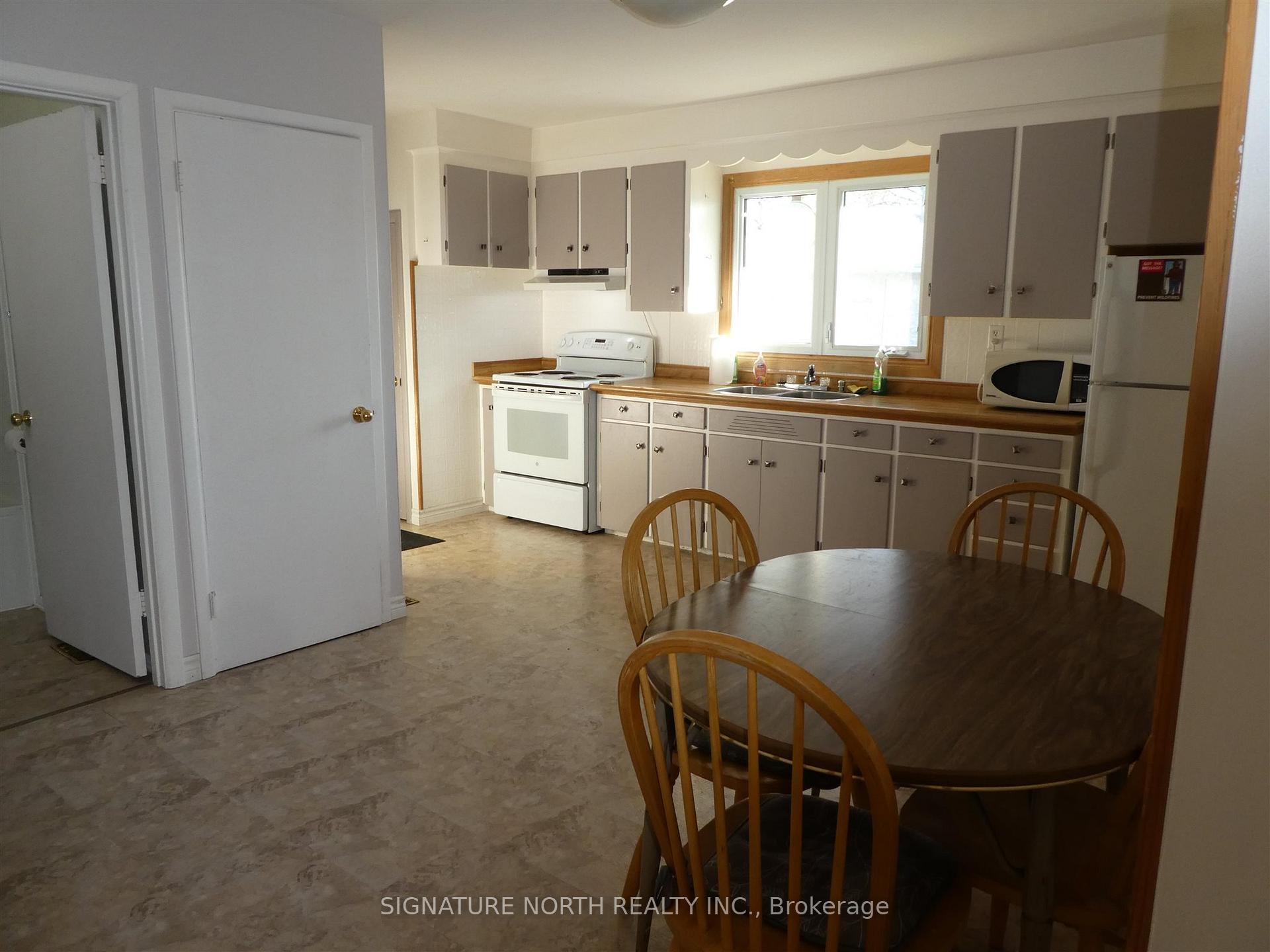 Photo 6 of 106 Barton Ave W, Greenstone — HOMEH