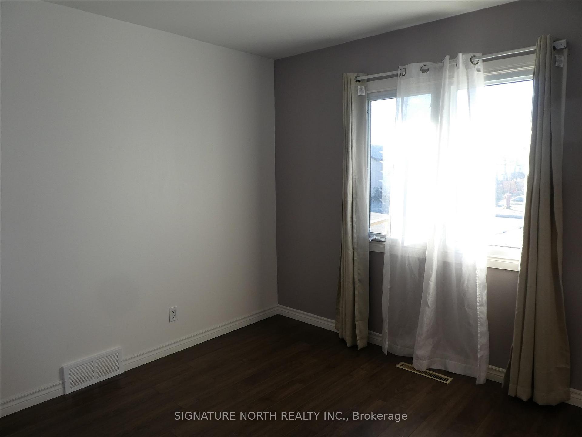Photo 23 of 106 Barton Ave W, Greenstone — HOMEH