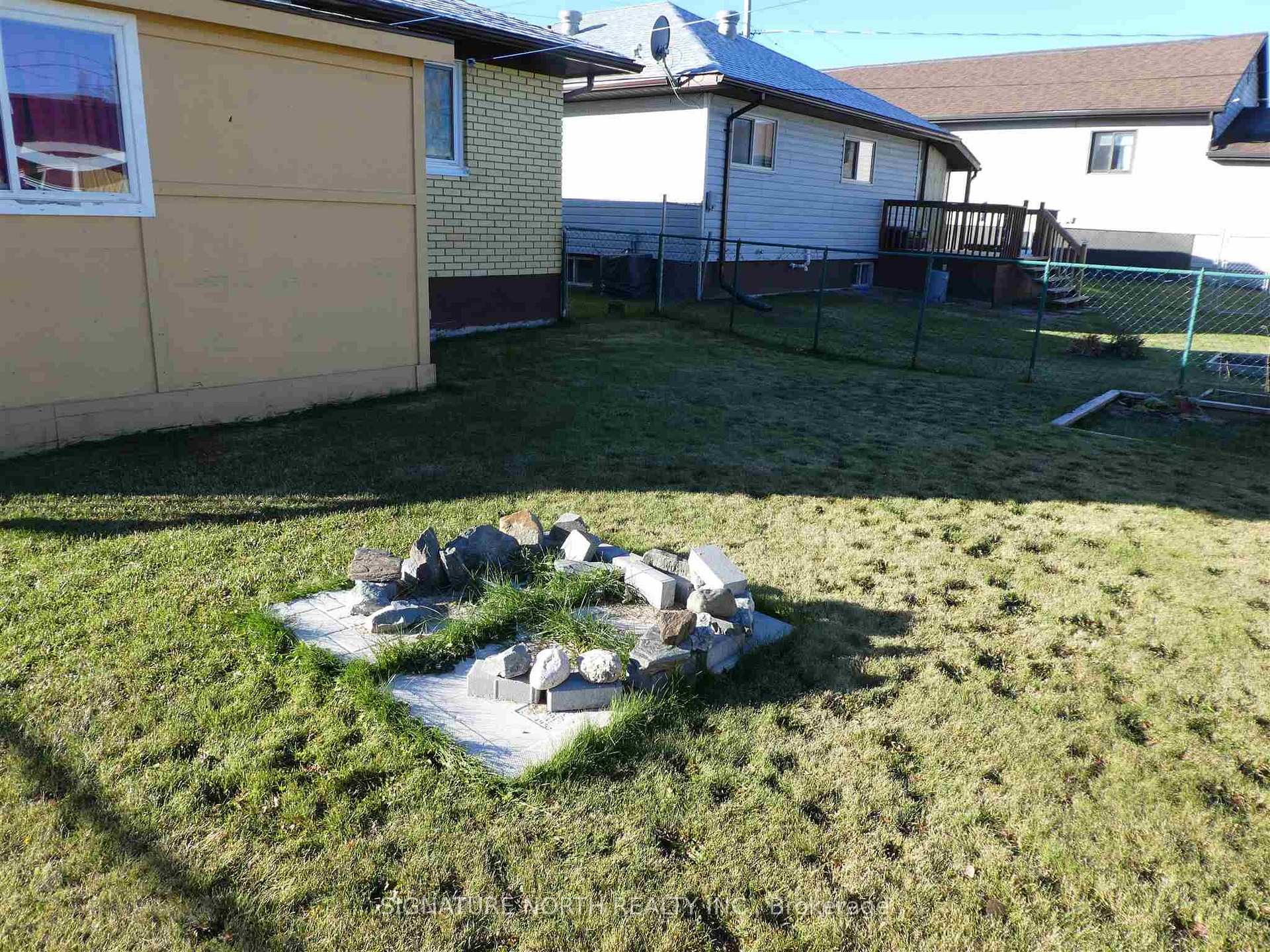 Photo 43 of 106 Barton Ave W, Greenstone — HOMEH