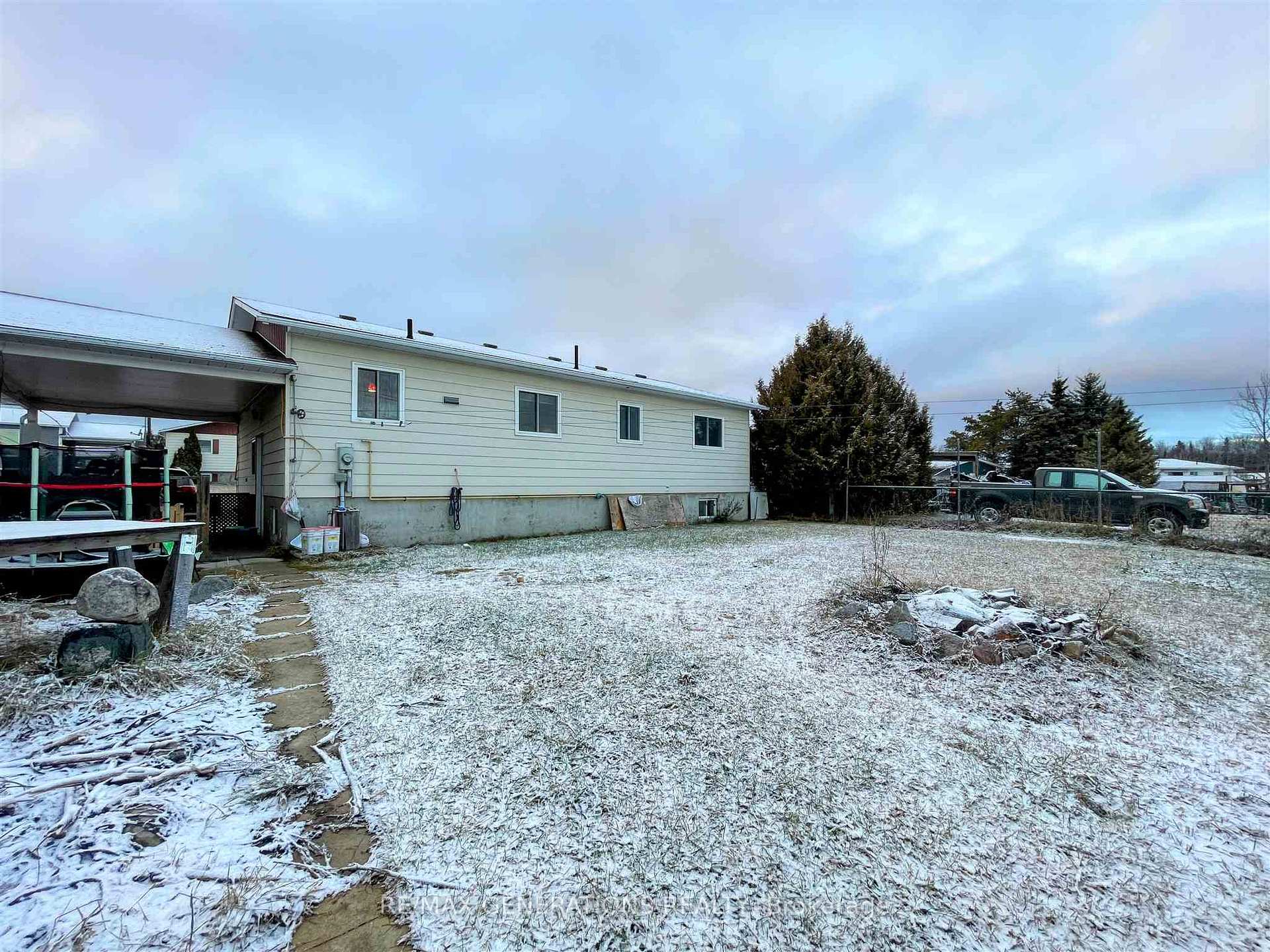 Photo 31 of 36 Moose Drive, Manitouwadge — HOMEH