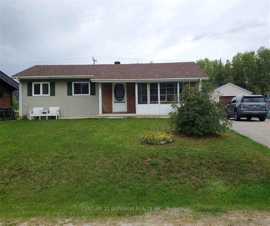 Photo 2 of 29 Lynx Ave, Manitouwadge — HOMEH