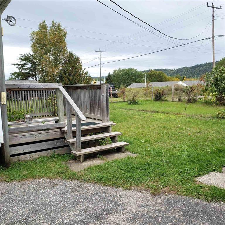 Photo 32 of 29 Lynx Ave, Manitouwadge — HOMEH