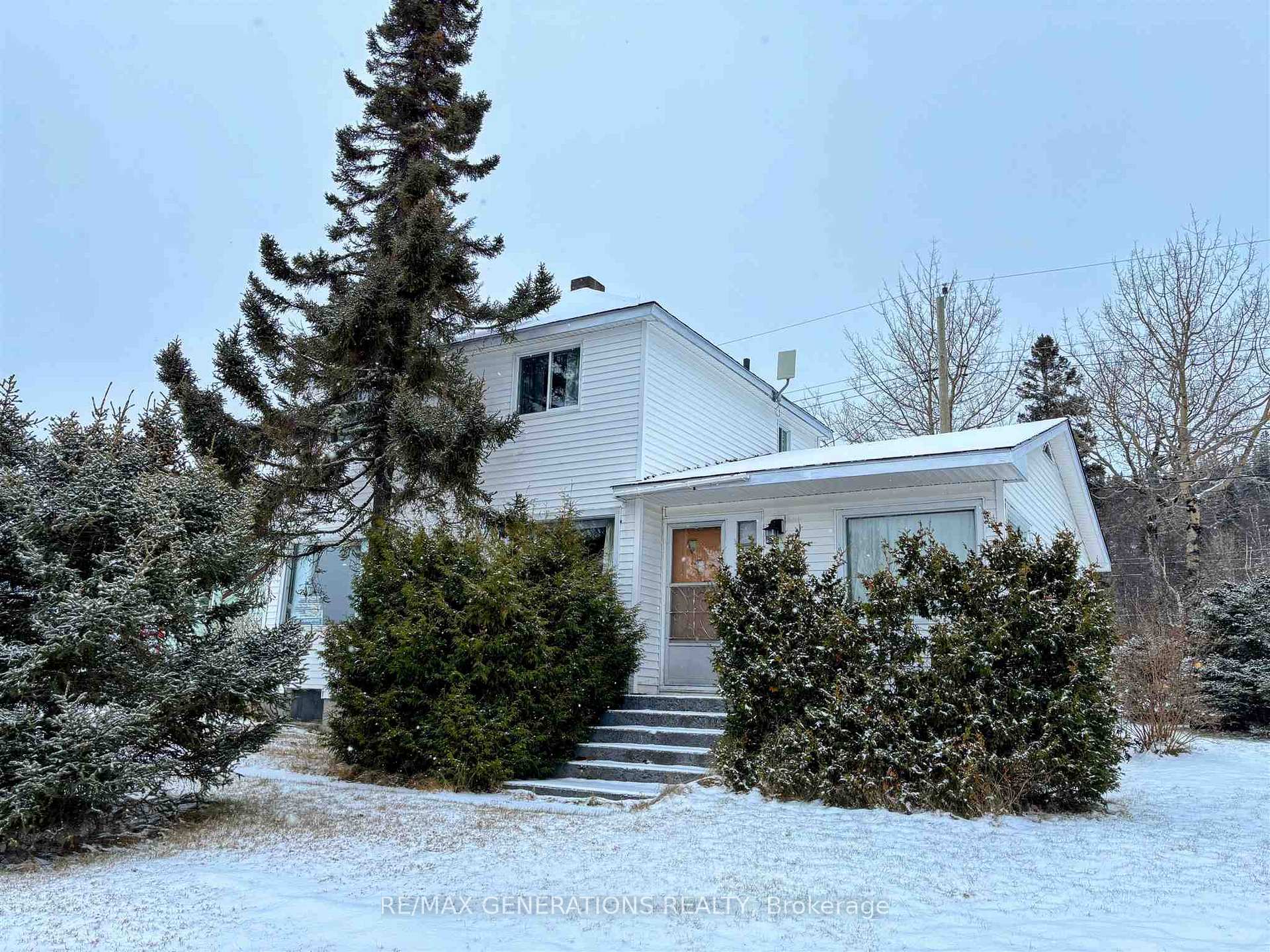 Photo 1 of 18 Ross Avenue, Marathon — HOMEH