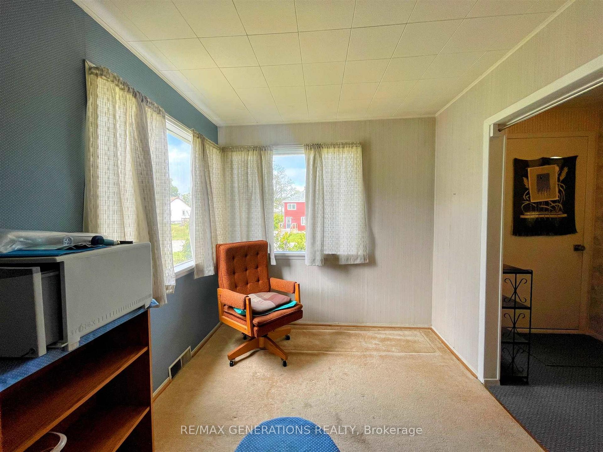 Photo 8 of 18 Ross Avenue, Marathon — HOMEH