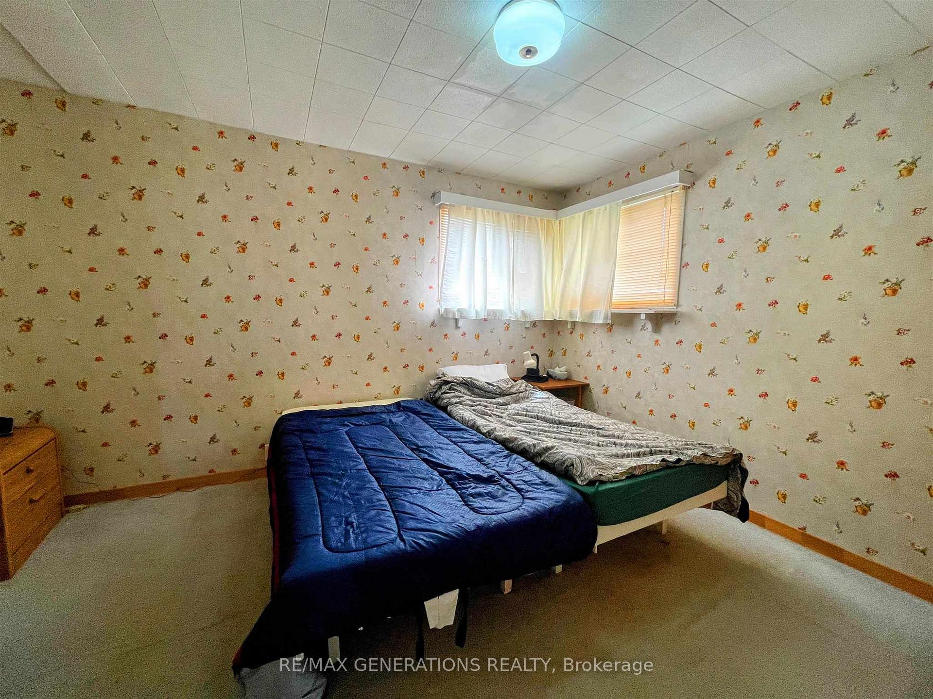 Photo 11 of 18 Ross Avenue, Marathon — HOMEH